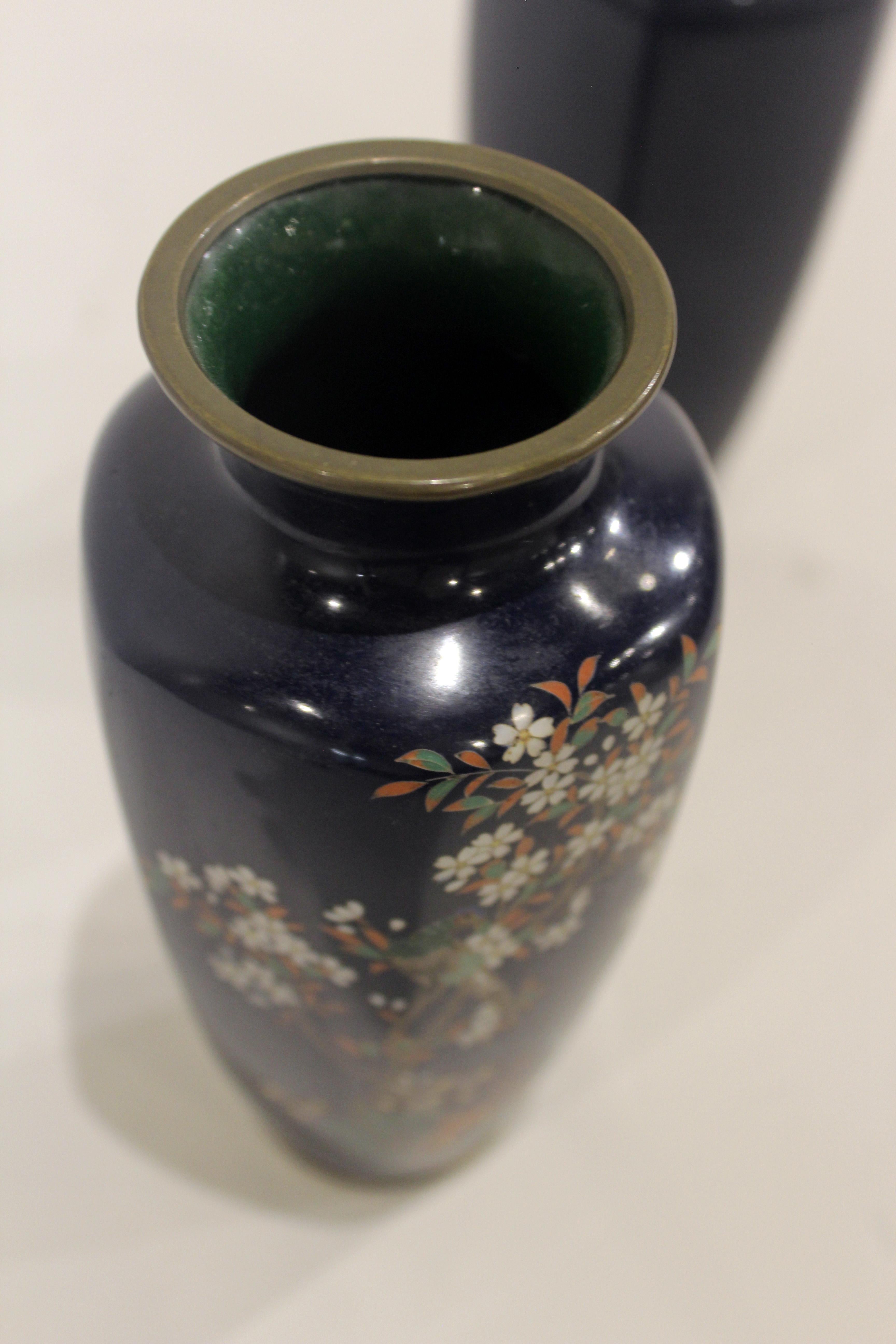 Anglo-Japanese Pair of Japanese Cloisonne Vases For Sale