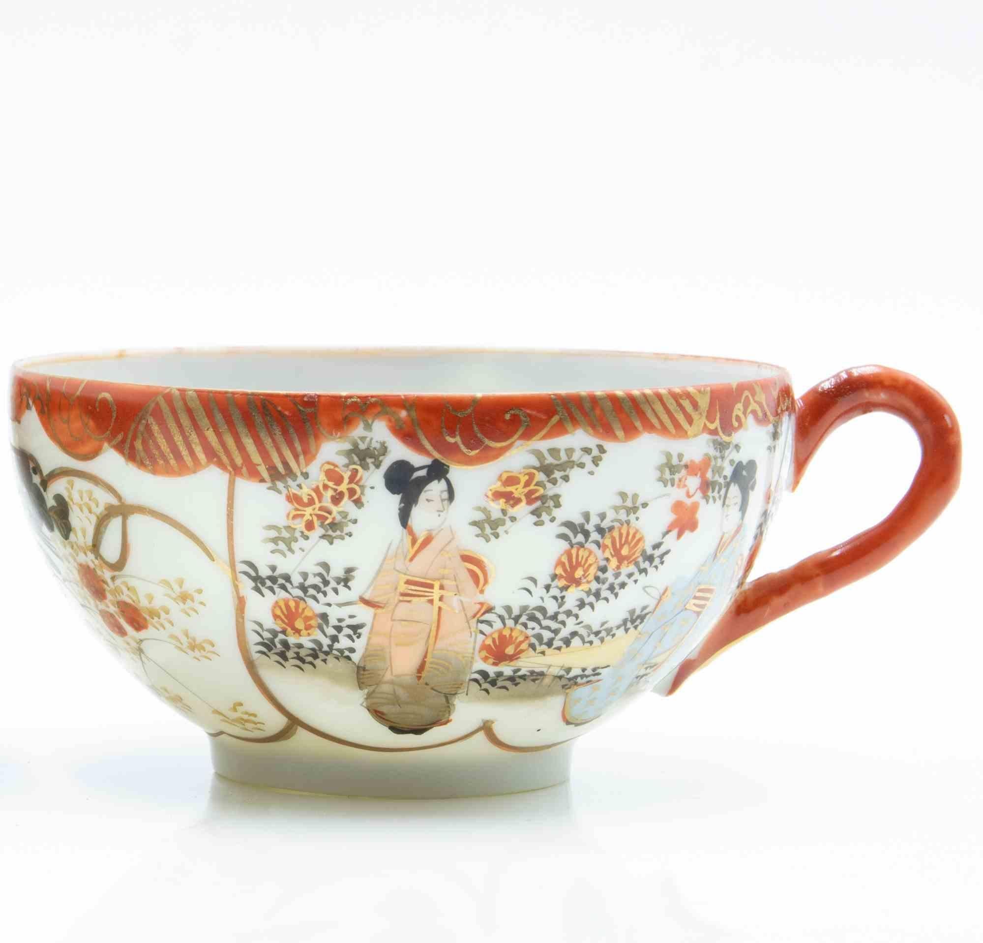 Pair of Japanese Cutani Eggshell Teacups, Early 20th Century For Sale 4
