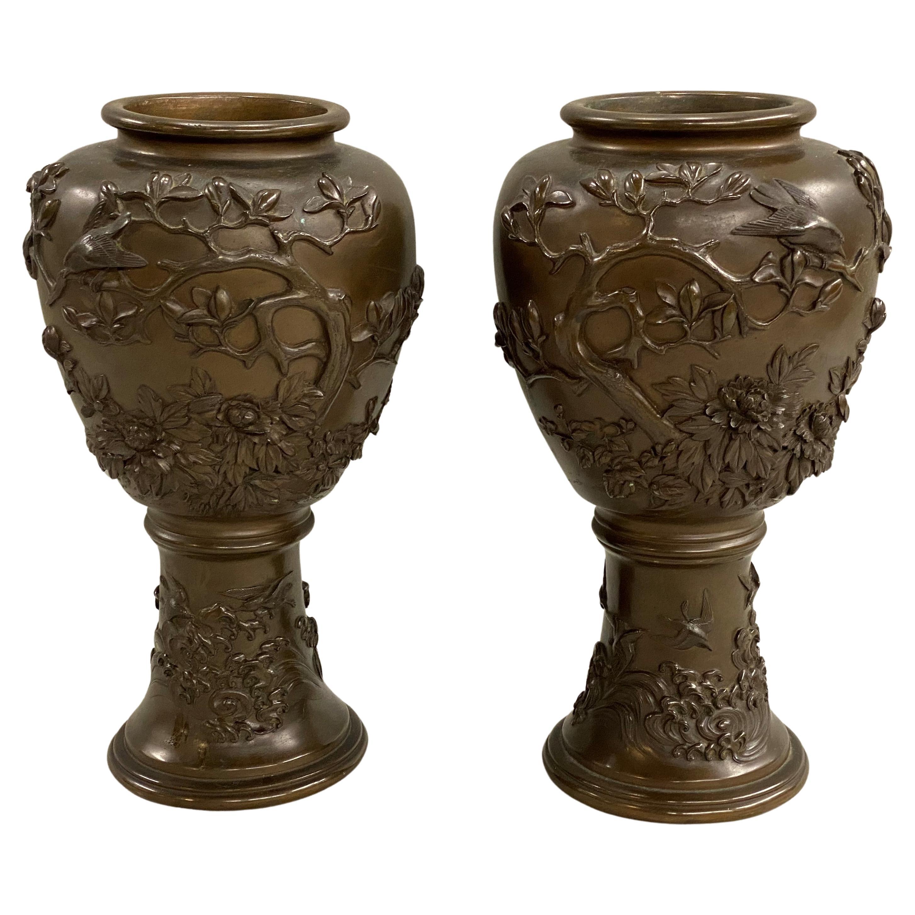 Pair of Japanese Edo Period Foliate and Bird Relief Decorated Bronze Vases For Sale