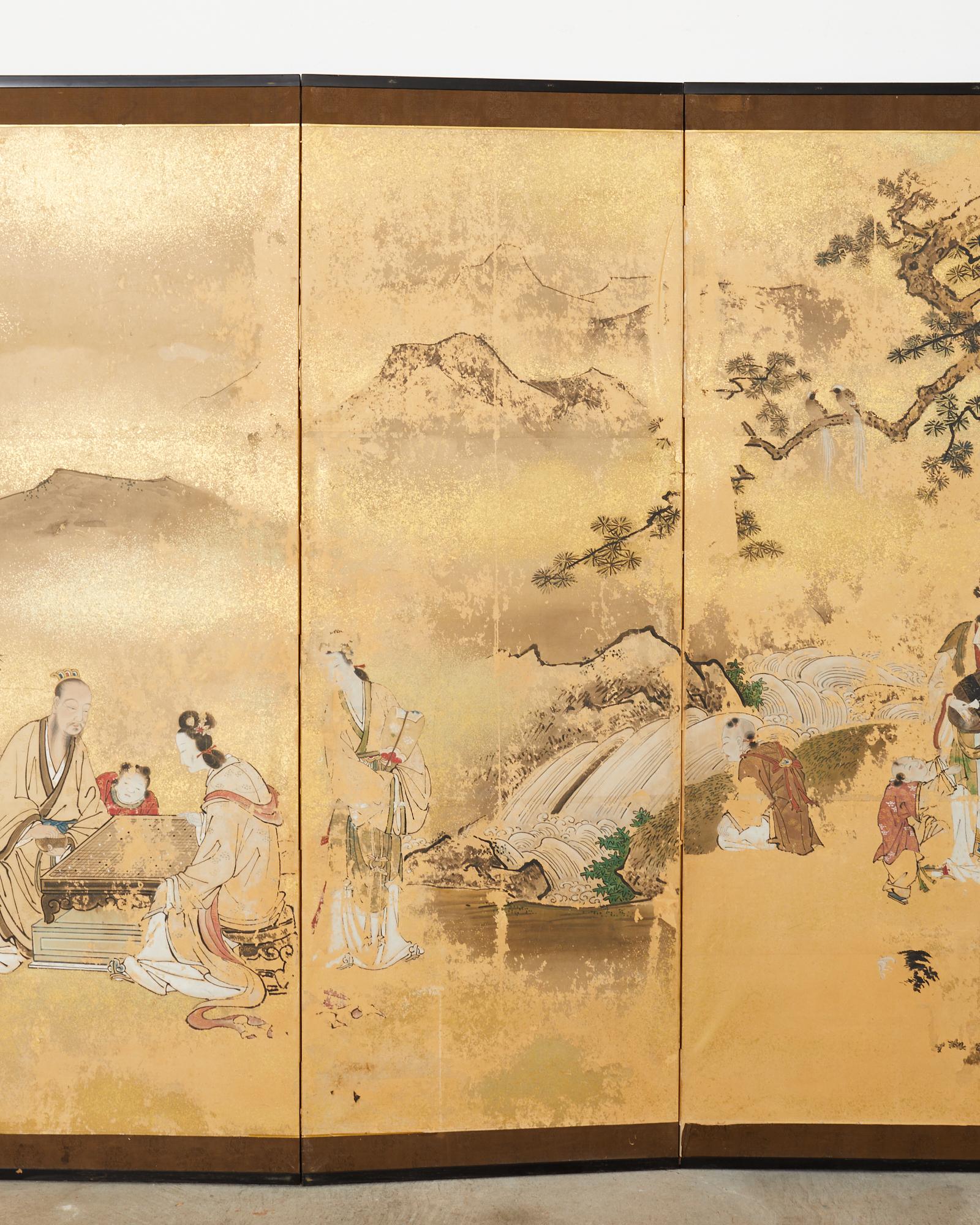 Ein Paar japanische Edo-Raumteiler mit sechs Tafeln, Kano Toshun zugeschrieben (Seide) im Angebot