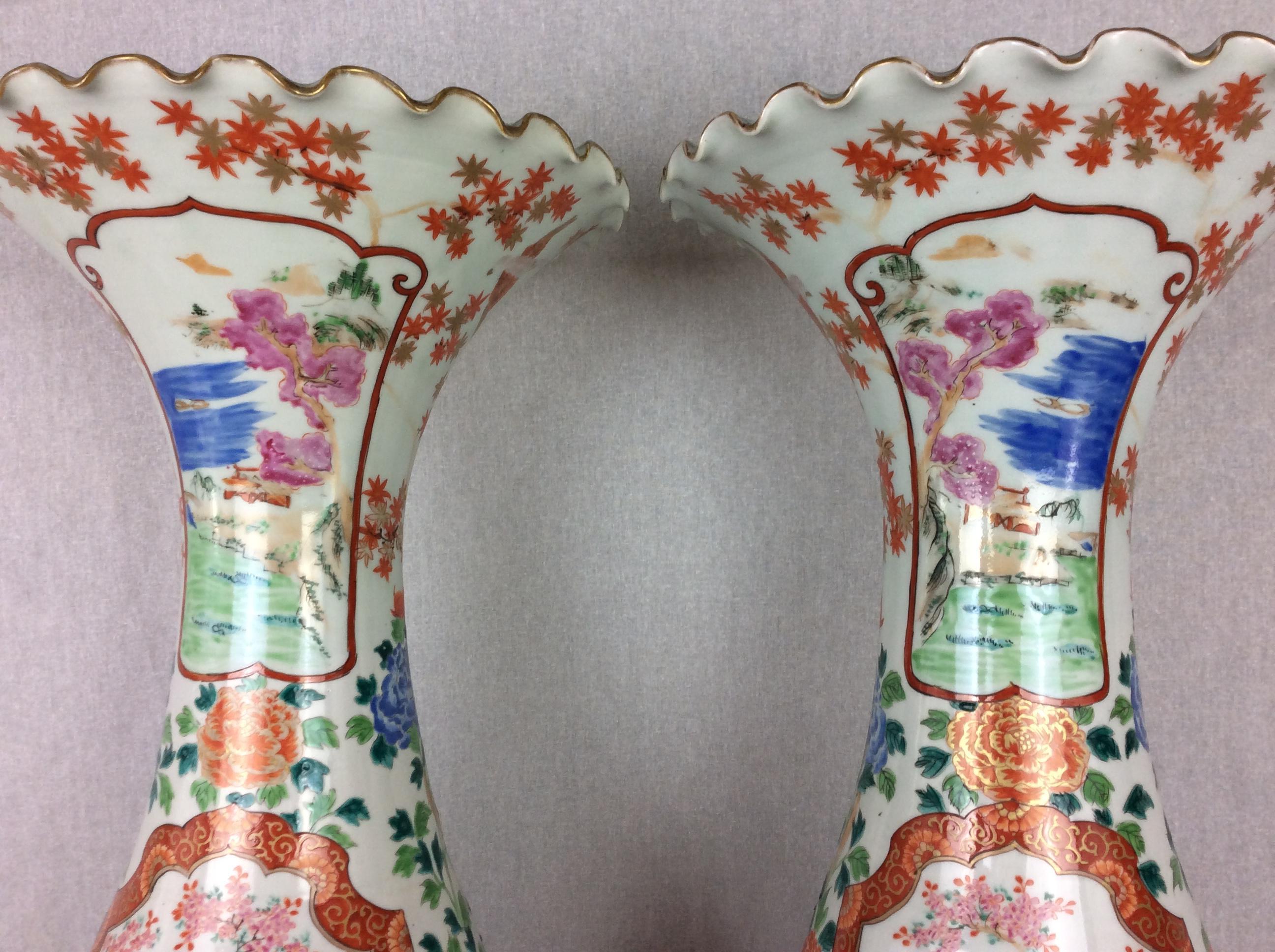 Glazed Large Pair of Japanese Imari Porcelain Floriform Trumpet Floor Vases, circa 1900 For Sale