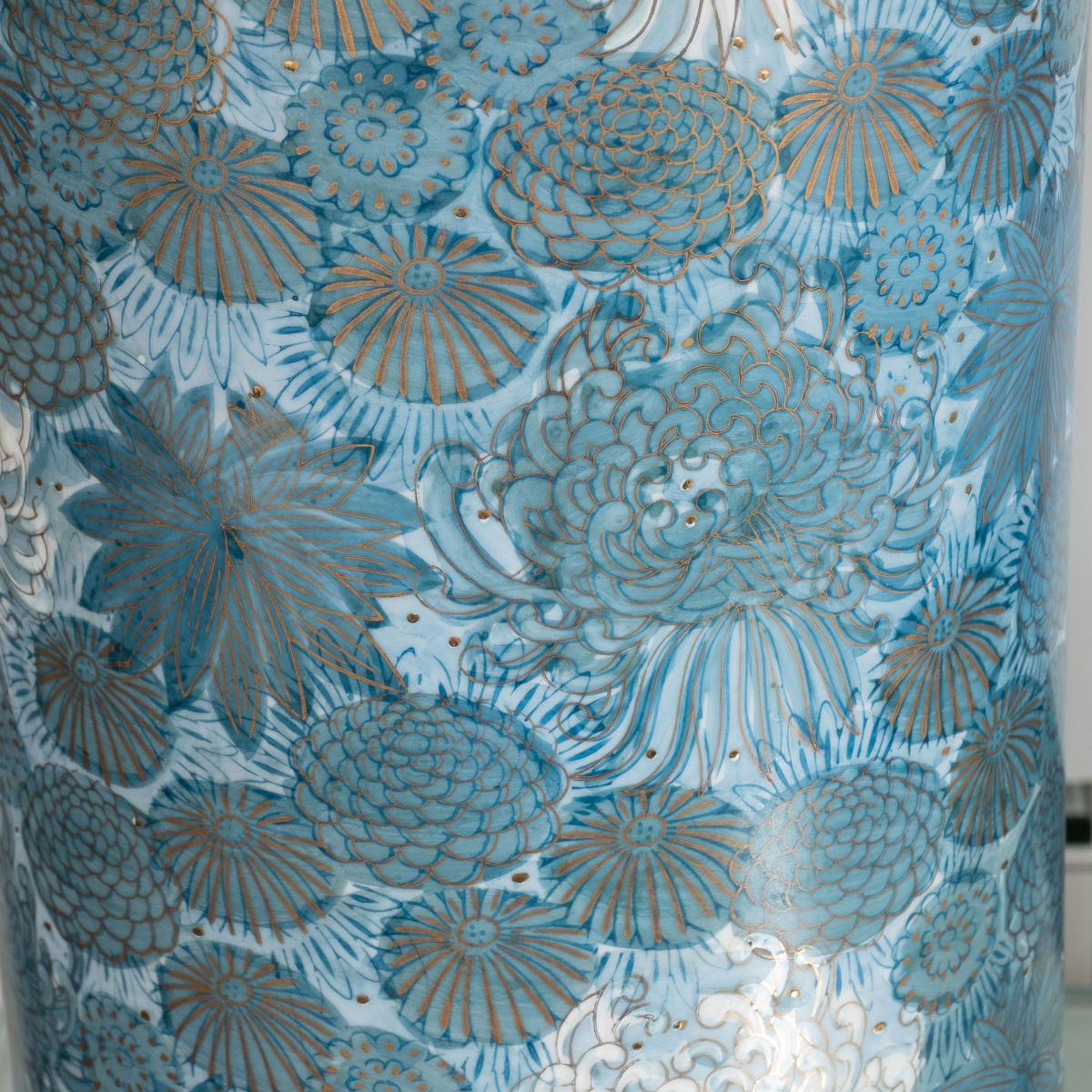 Fin du 20e siècle Paire de lampes de table japonaises en céramique à motifs de fleurs en vente