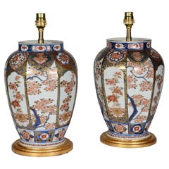 Paar japanische Imari-Tischlampen aus dem 19. Jahrhundert