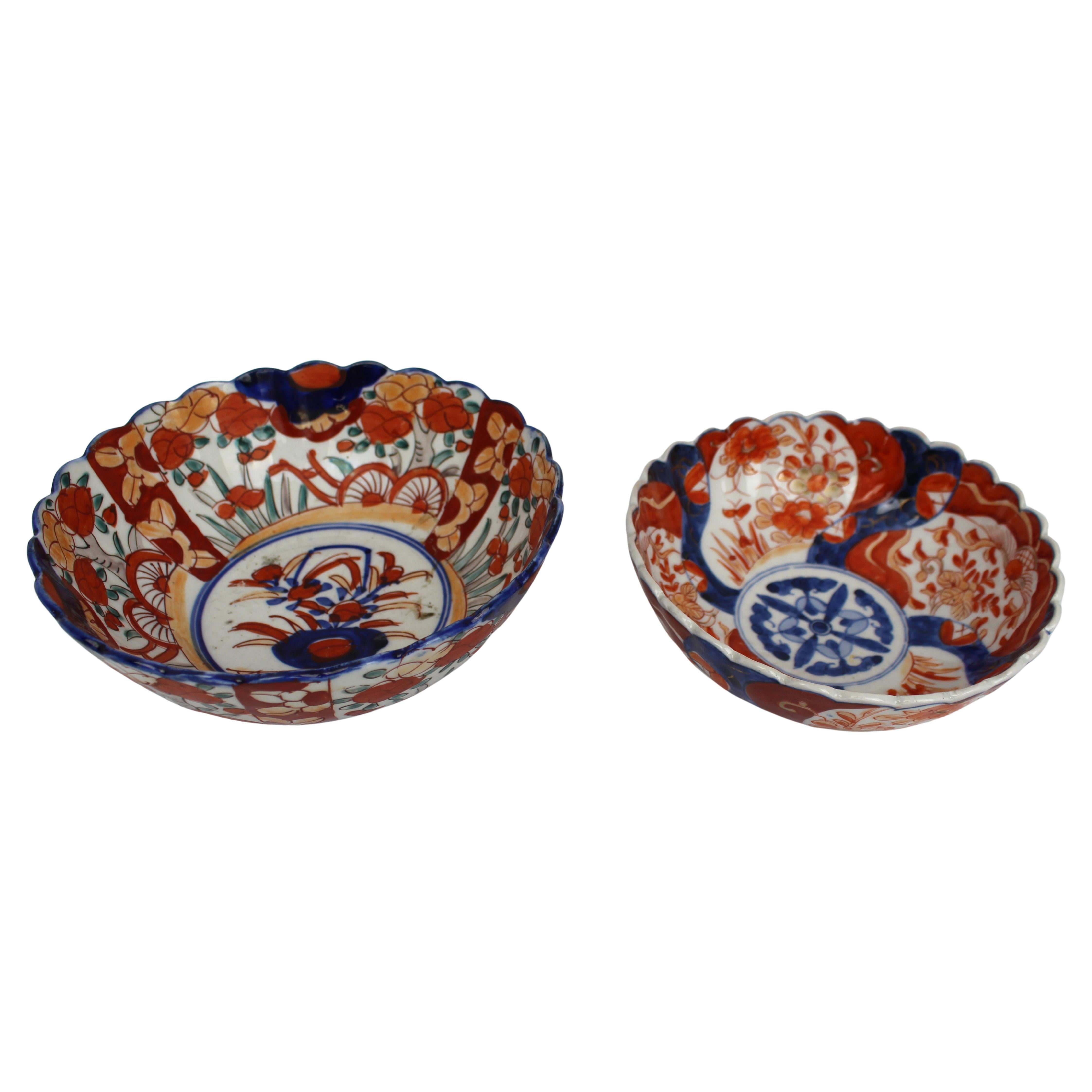 Pair of Japanese Imari Porcelain Bowls, Meiji Period, circa 1900 For Sale