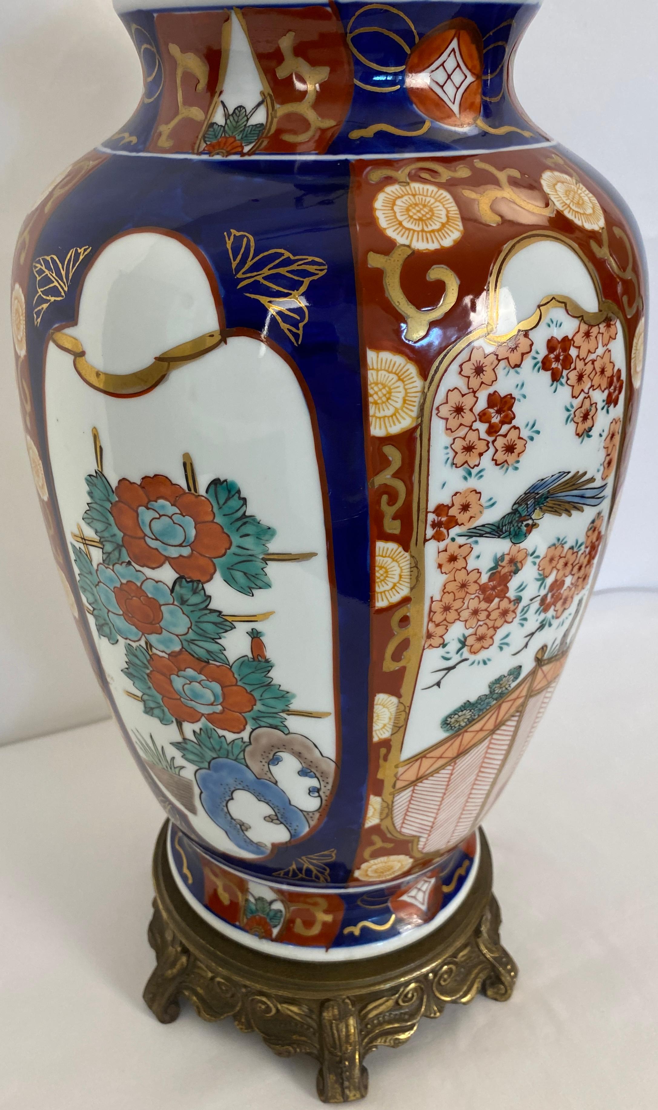 Pair of Japanese Imari Porcelain Style Lamps, Signed In Good Condition For Sale In Miami, FL