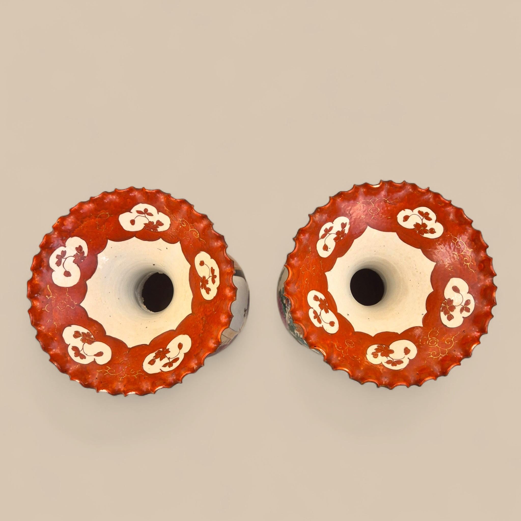 Pair of Japanese Kutani Porcelain Vases with Flared Collars, Meiji Period, 19th For Sale 2