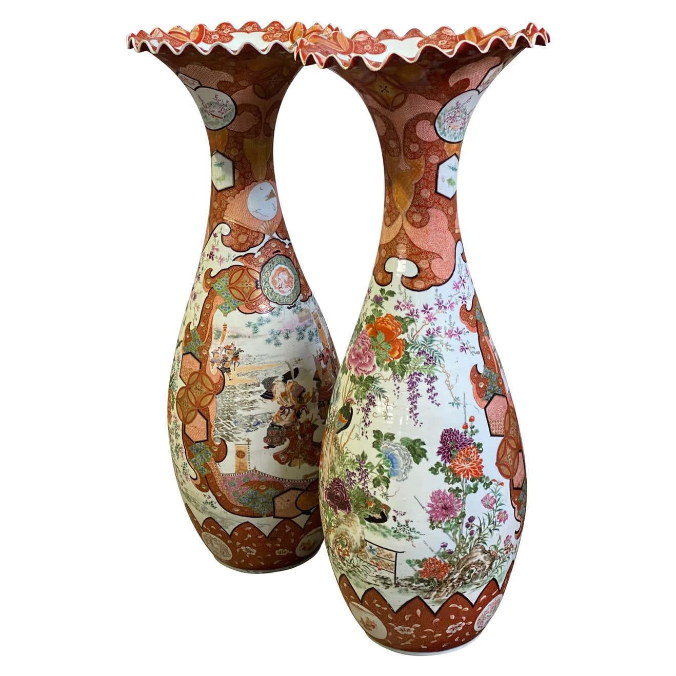 Pair of Japanese Kutani Vases, 19th Century For Sale