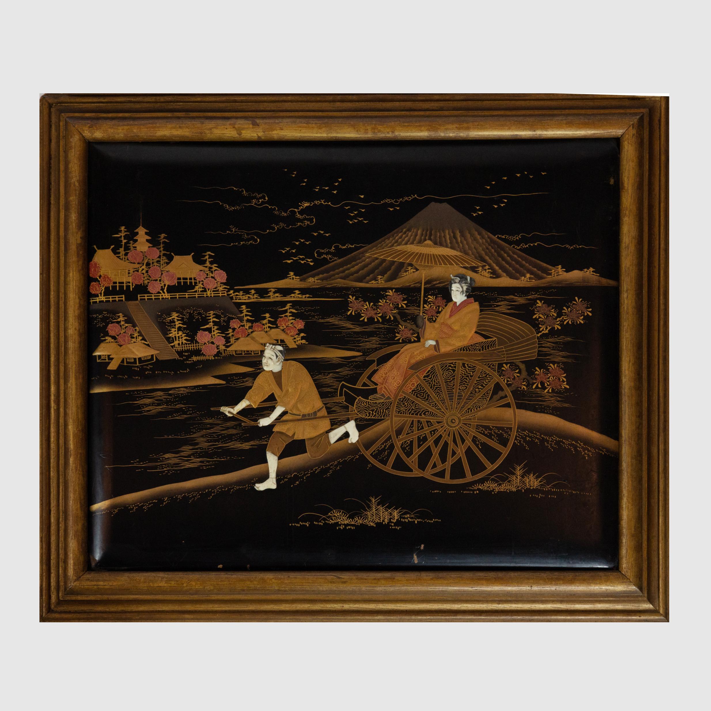 Pair of Japanese Lacquered and Inlaid Plaques In Good Condition In New York, NY