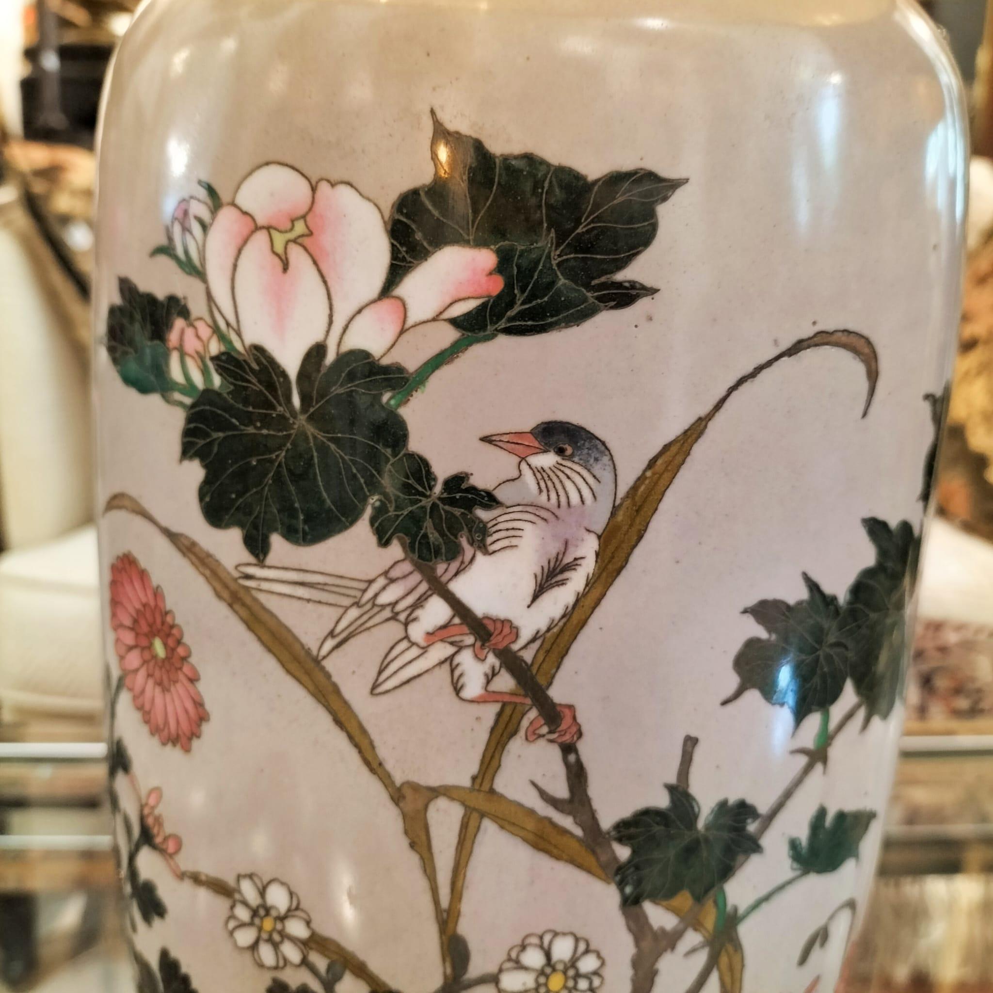 Coppia di grandi lampade giapponesi in smalto cloisonné, XIX secolo in vendita 9