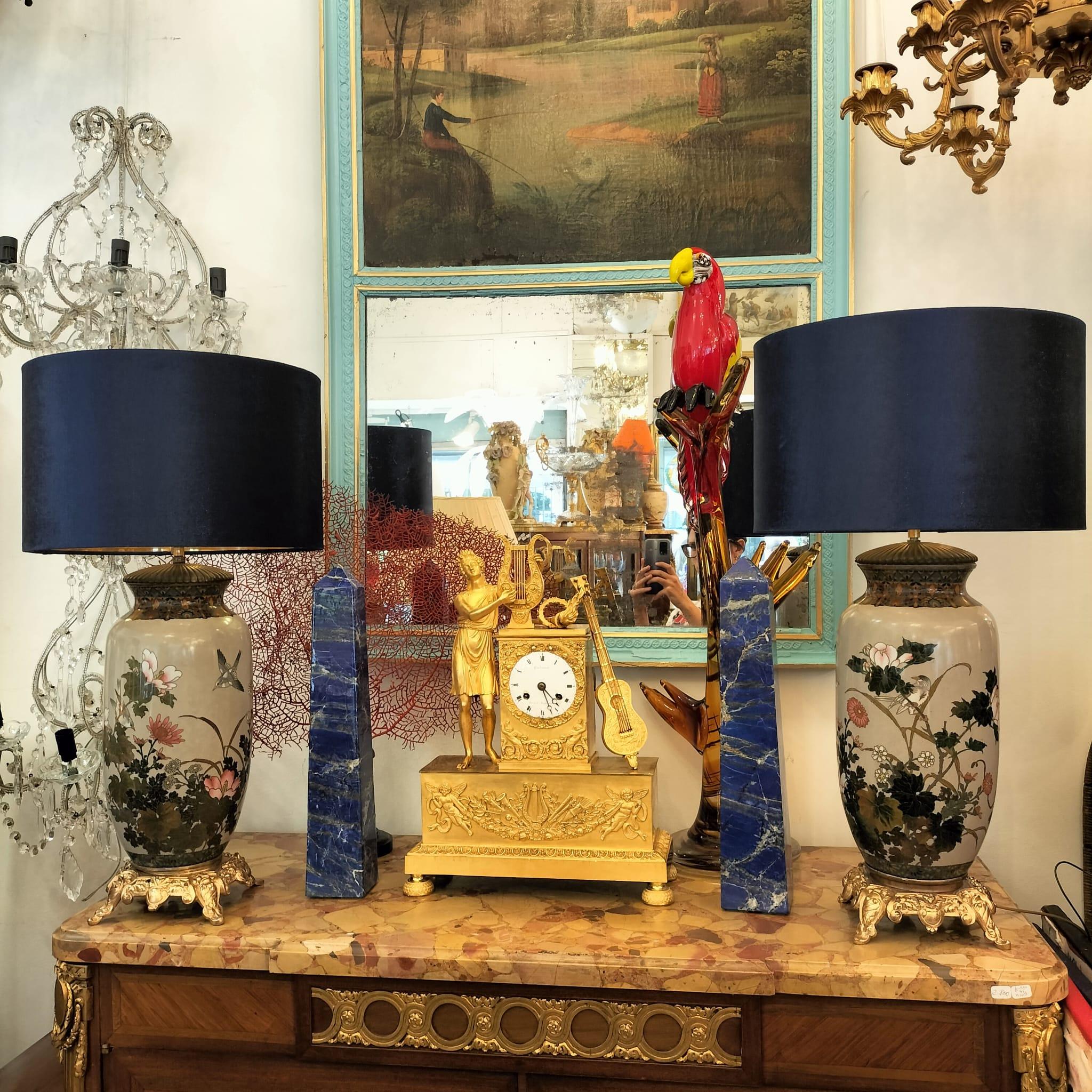 Coppia di grandi lampade giapponesi in smalto cloisonné, XIX secolo in vendita 13
