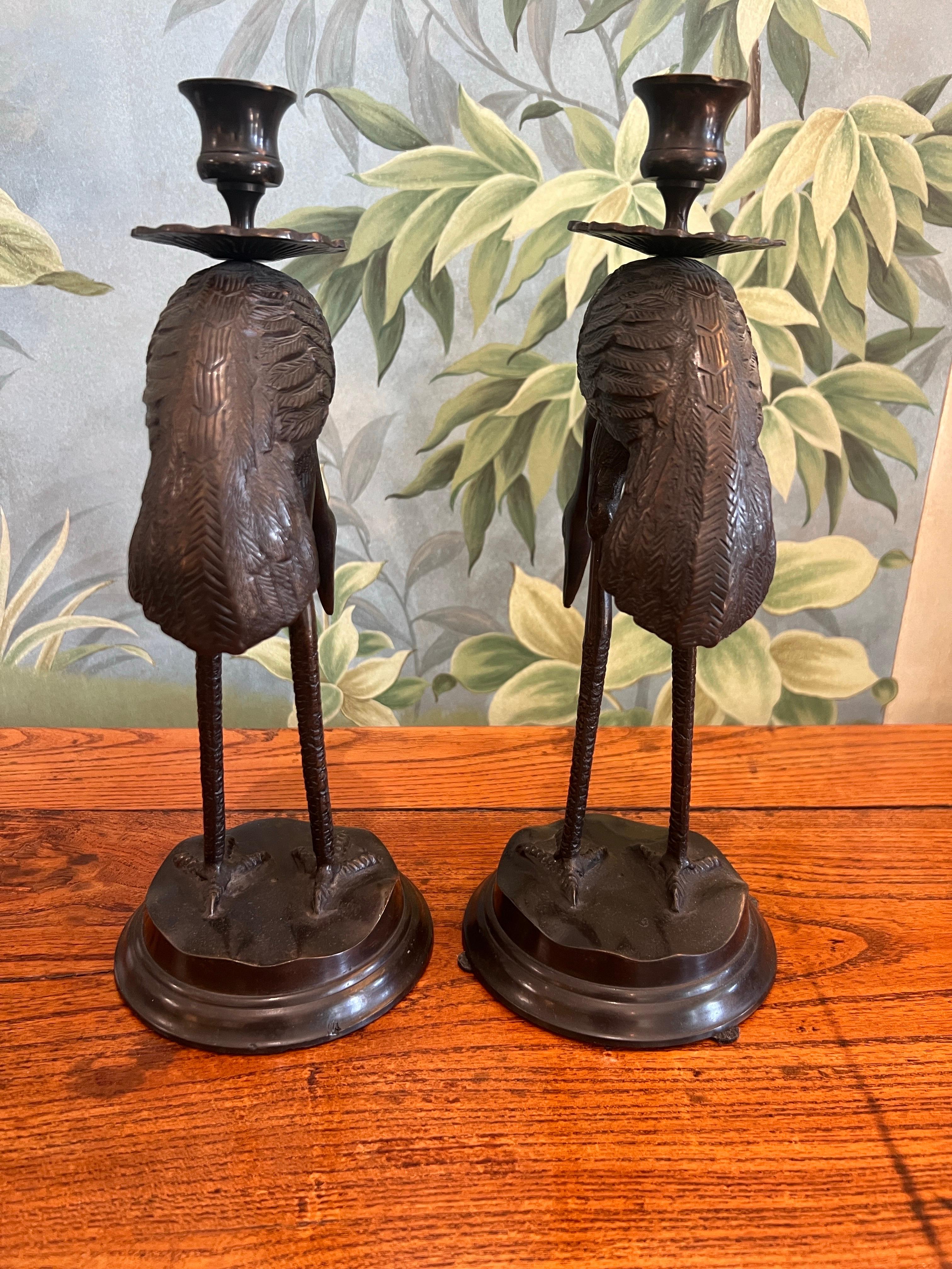 Paar japanische Meiji-Bronze-Kranichform-Kerzenleuchter im Angebot 1