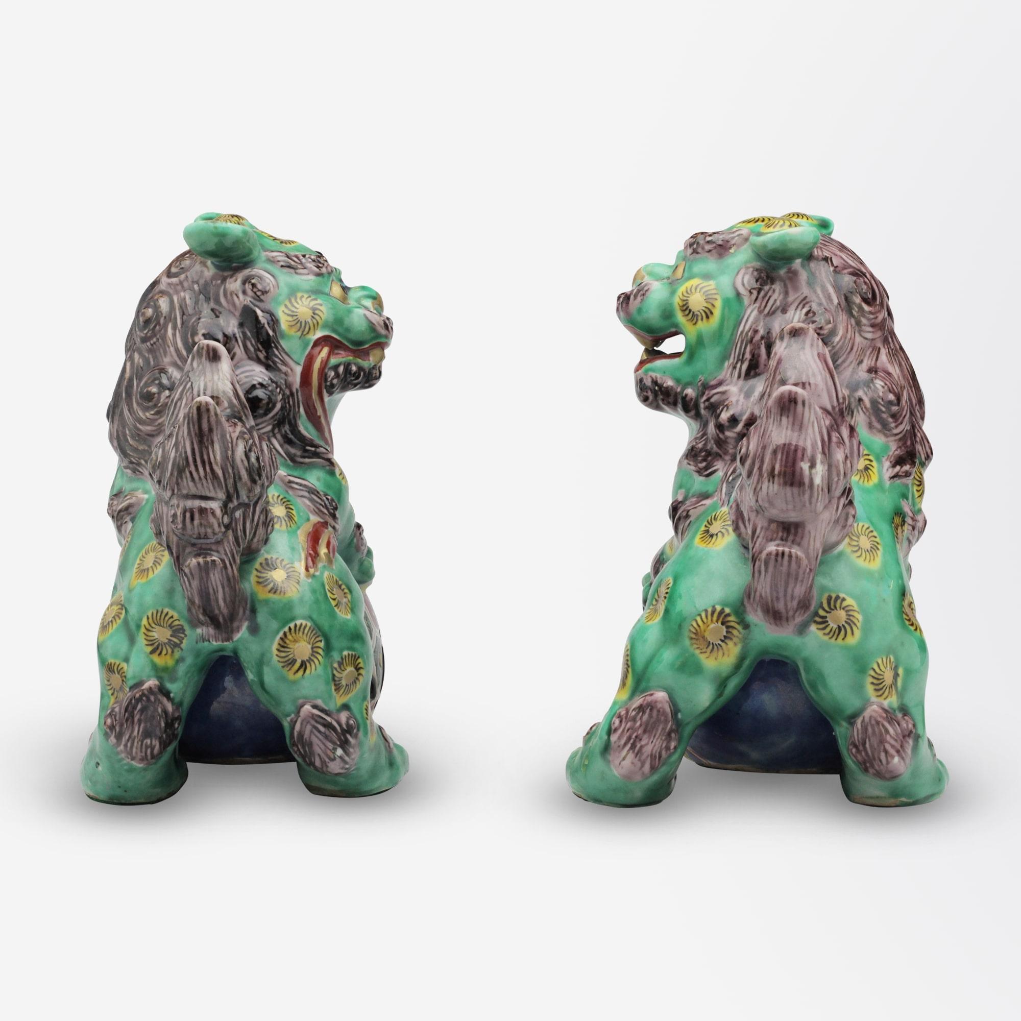 Pair of Japanese Meiji Period Porcelain 'Kutani' Foo Dogs In Excellent Condition For Sale In Brisbane, QLD