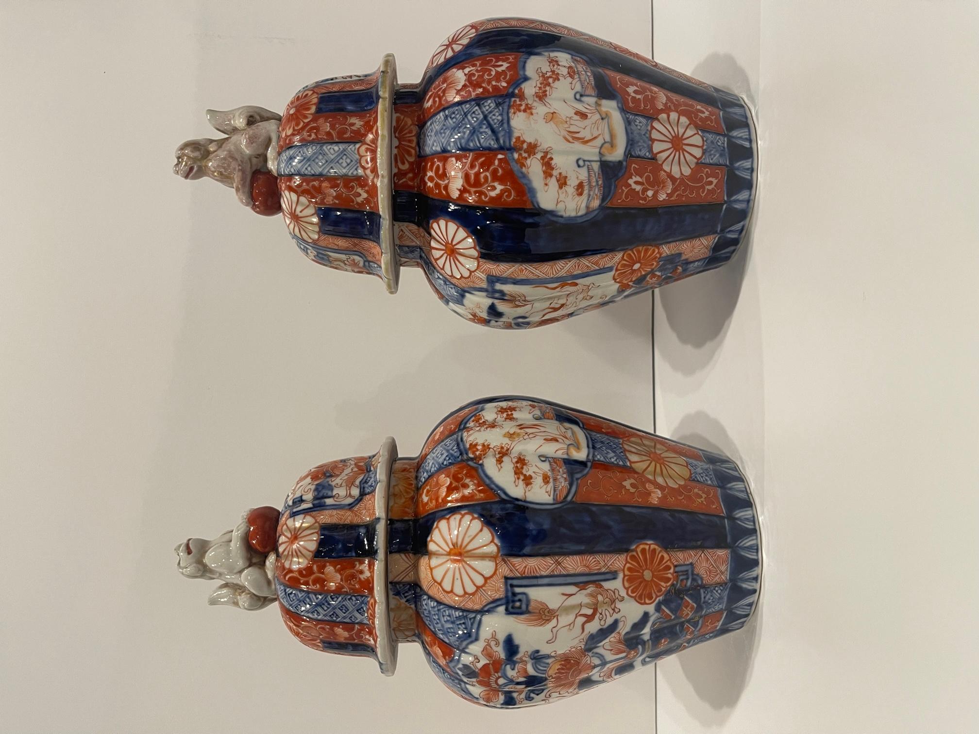 Pair of Japanese Meiji Period Porcelain Lidded Jars, 19th Century  In Good Condition For Sale In Savannah, GA