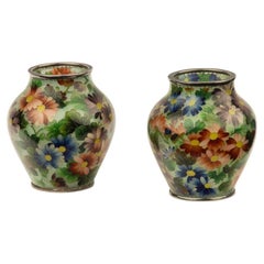 Paire de vases japonais « Plique a Jour » Hattori Tadasaburo