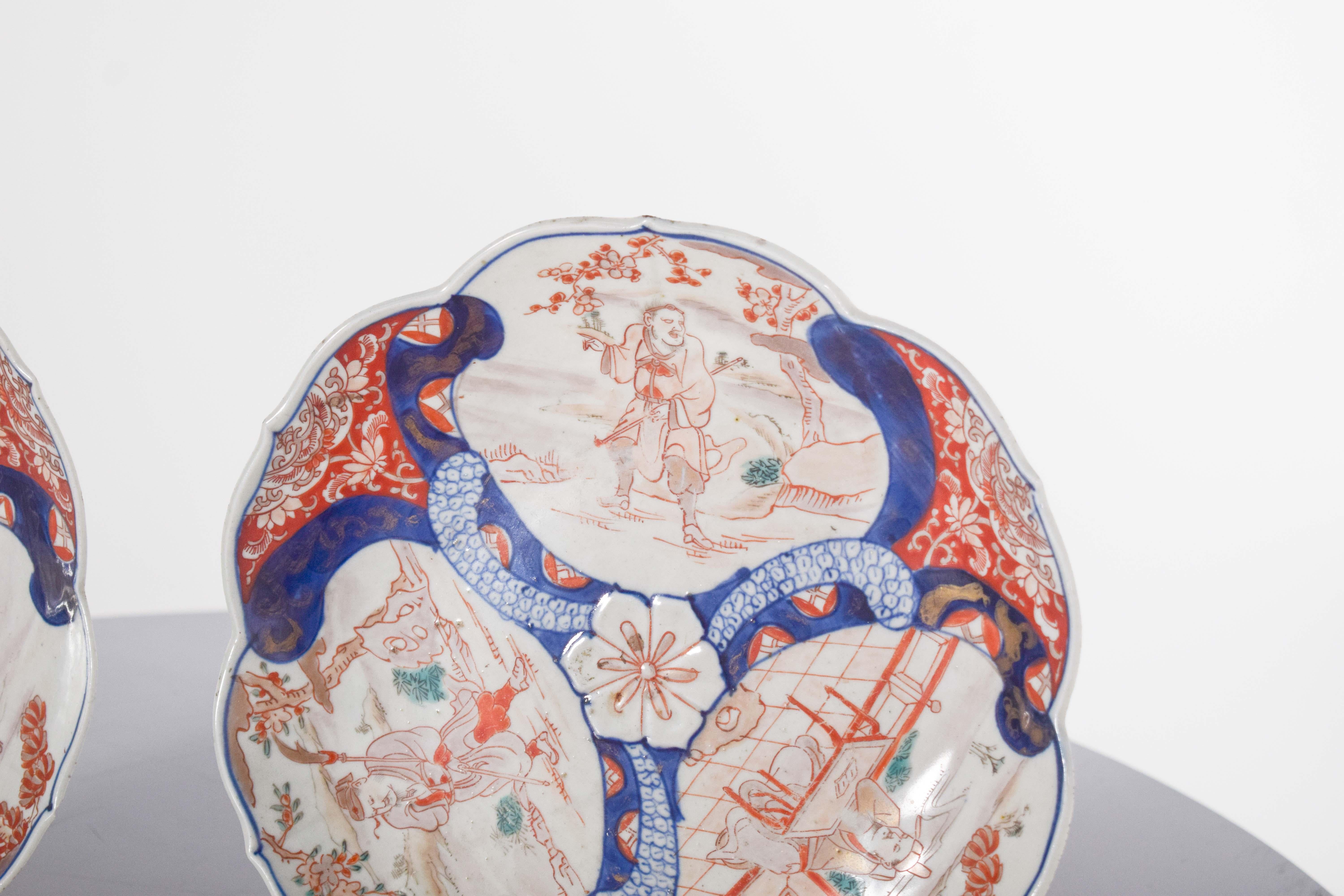 Chinese Pair of Japanese Porcelain Cut-Out Plates, Imari For Sale