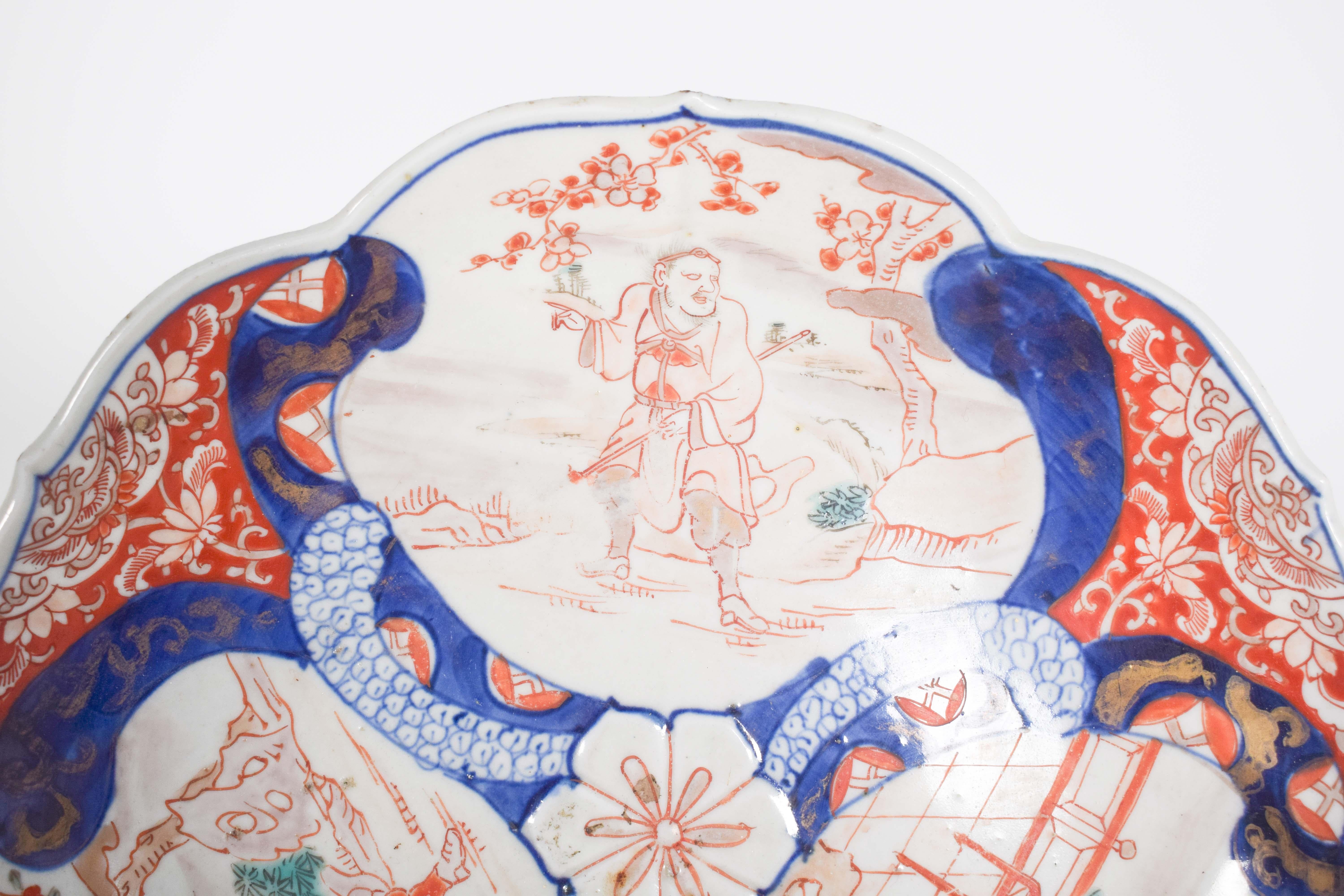 Pair of Japanese Porcelain Cut-Out Plates, Imari In Good Condition For Sale In Lisboa, Lisboa