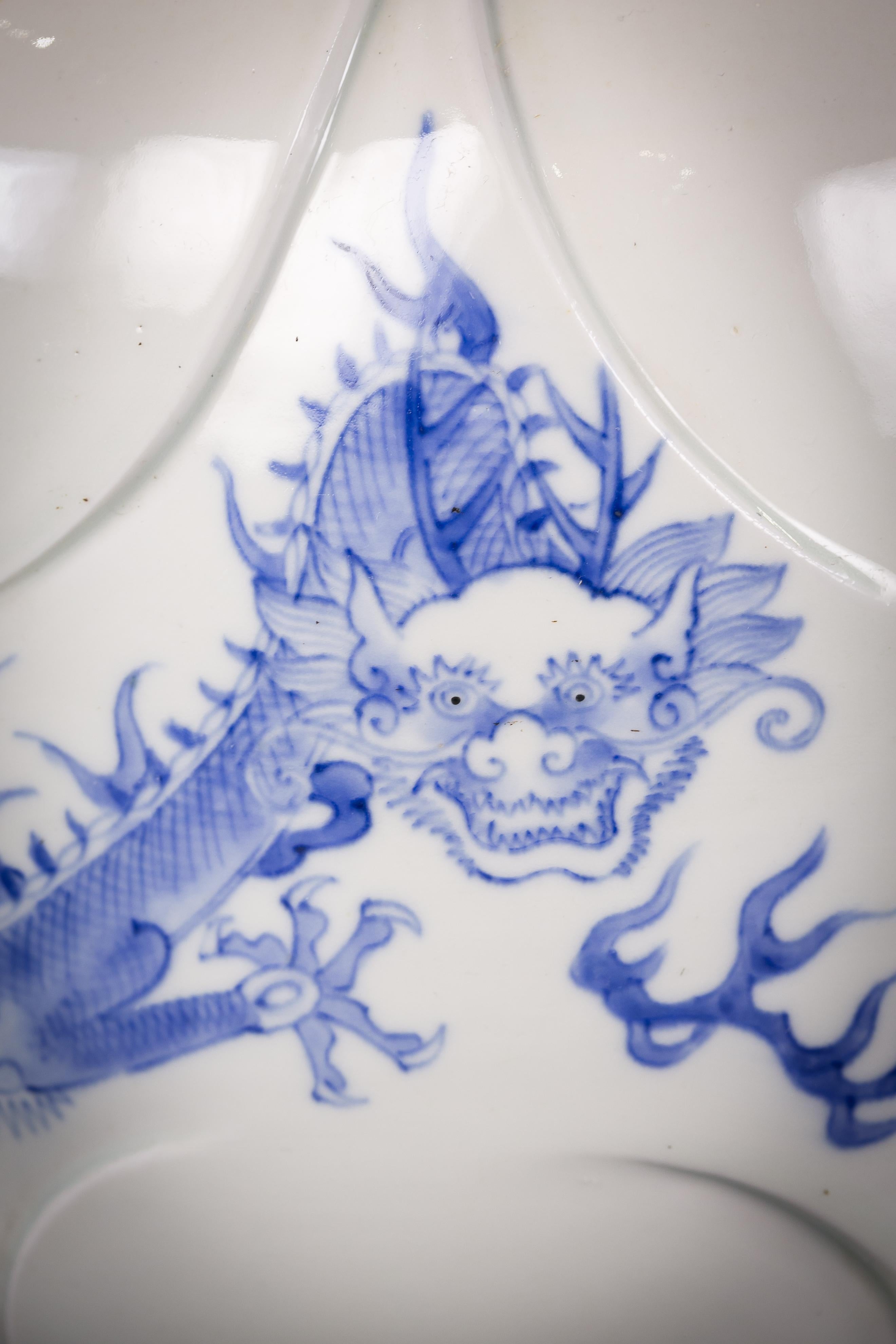 Pair of Japanese Porcelain Dragon Vases, circa 1880 2