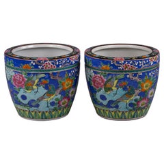 Pareja de jardineras de porcelana japonesa, hacia 1890