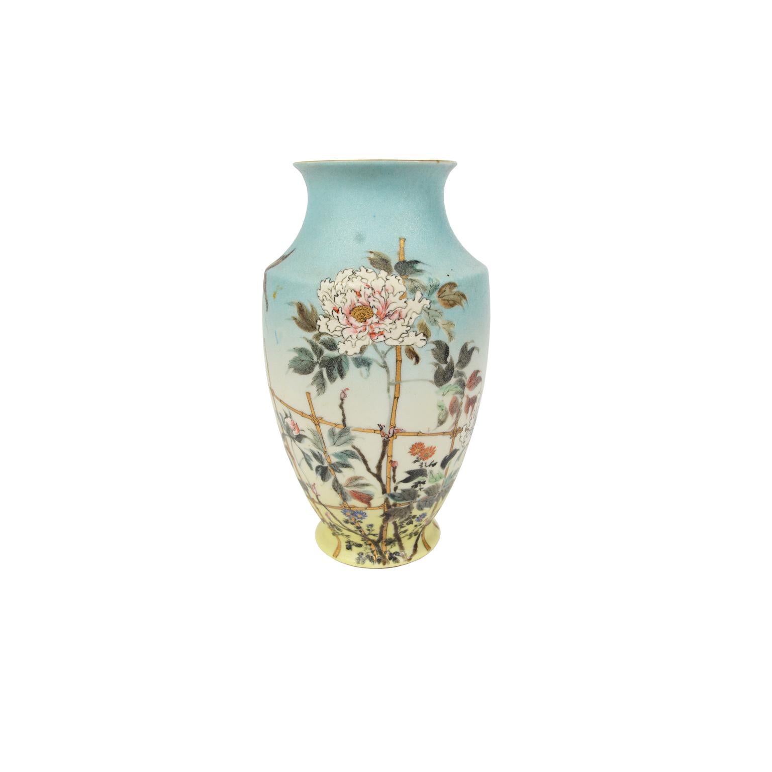 Early 1900s Pair Antiques Japanese Porcelain Vases with Flowers and Butterflies  For Sale 4