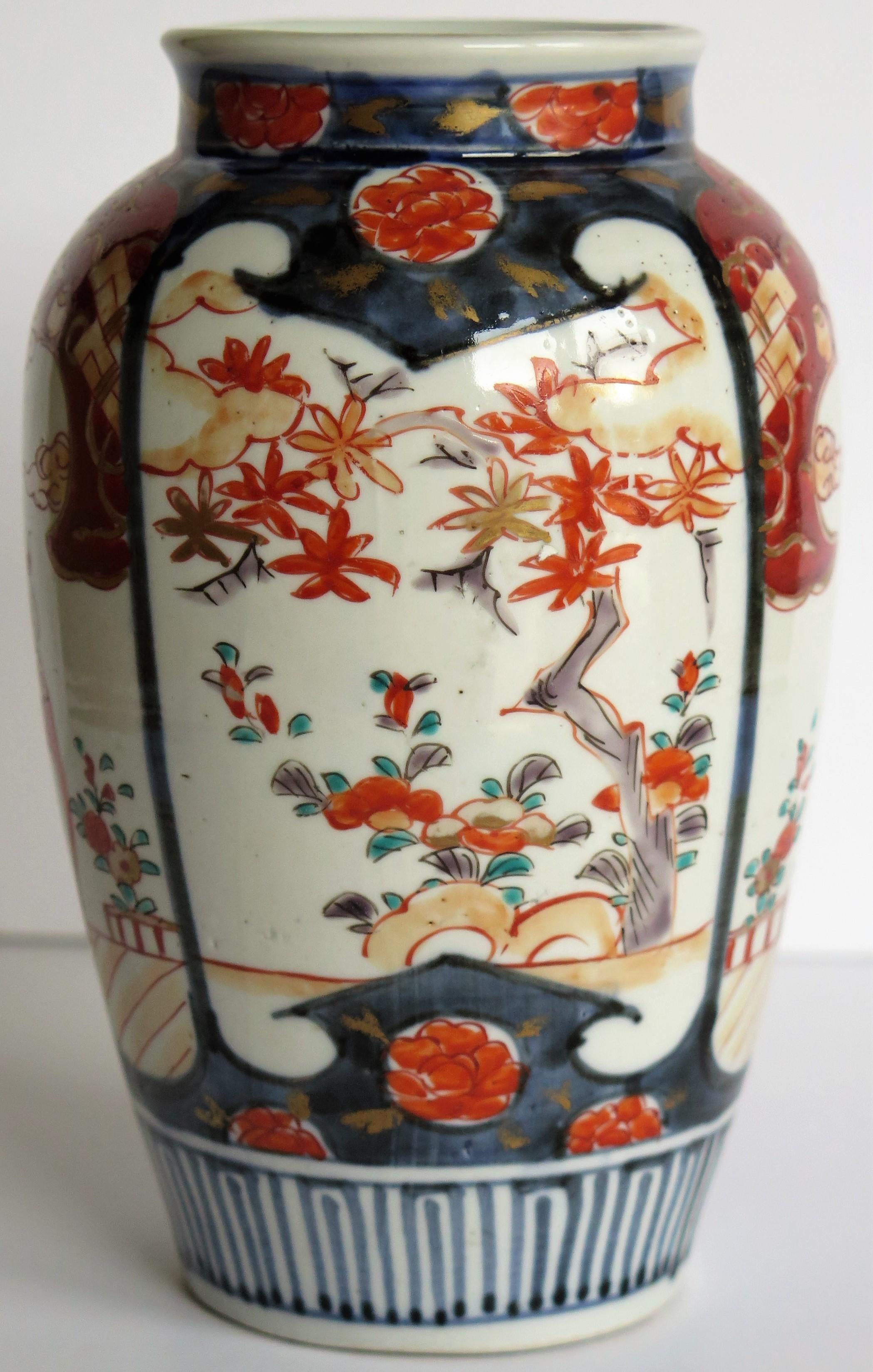 Pair of Japanese Porcelain Vases Hand Painted, Meiji Period, circa 1880 8
