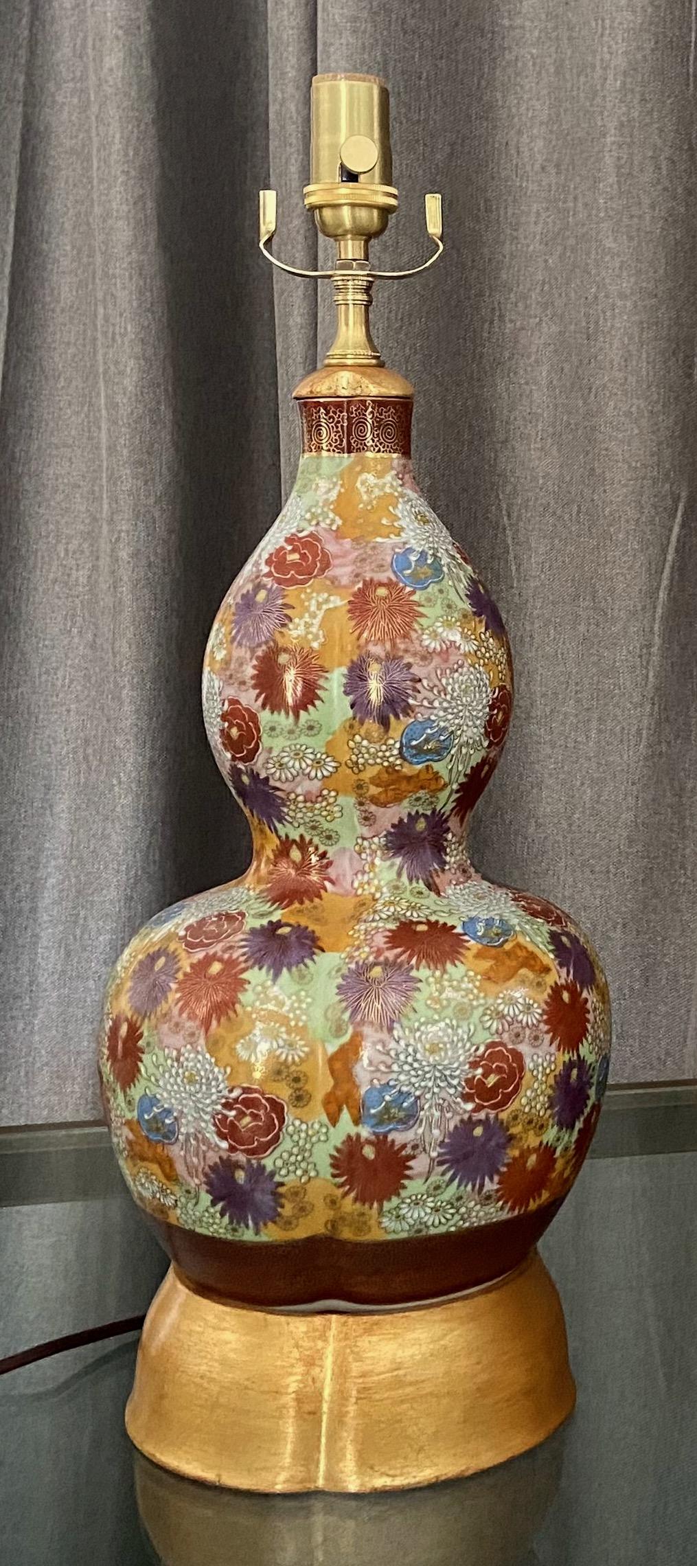 Mid-20th Century Pair of Japanese Satsuma Floral Porcelain Table Lamps For Sale