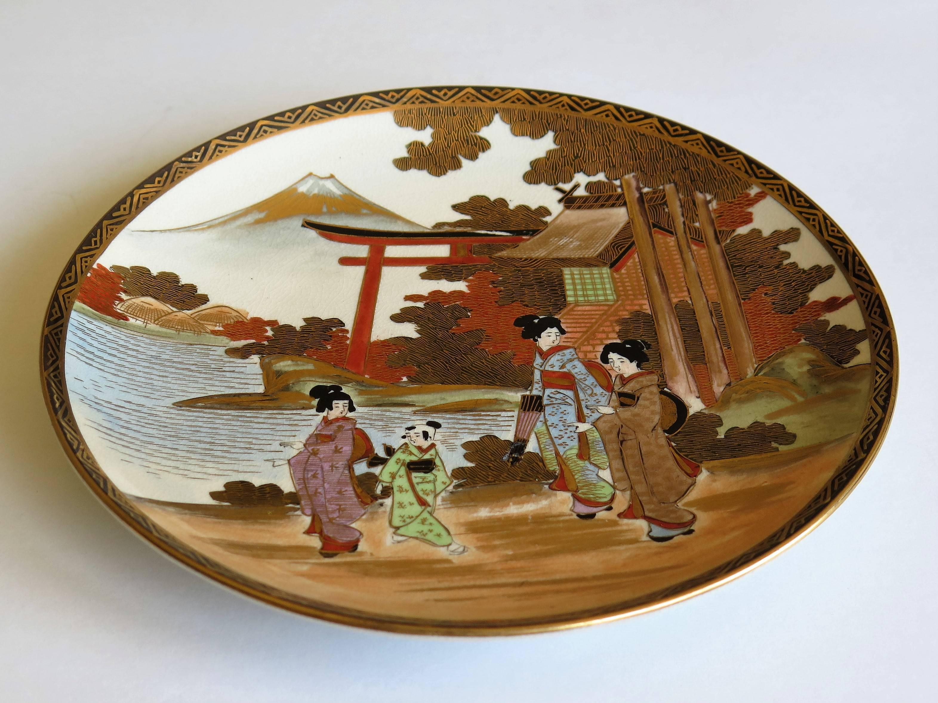 PAIR of Japanese Plates Satsuma hand decoration,  Meiji Period Circa 1900 6