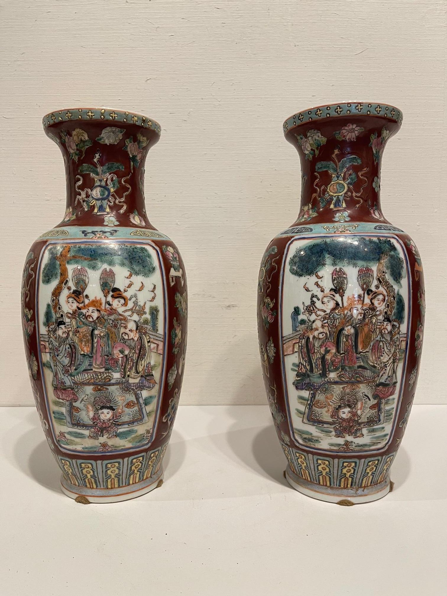 Pair of Japanese style porcelain vases, 20th century. Hand painted in Hong Kong.