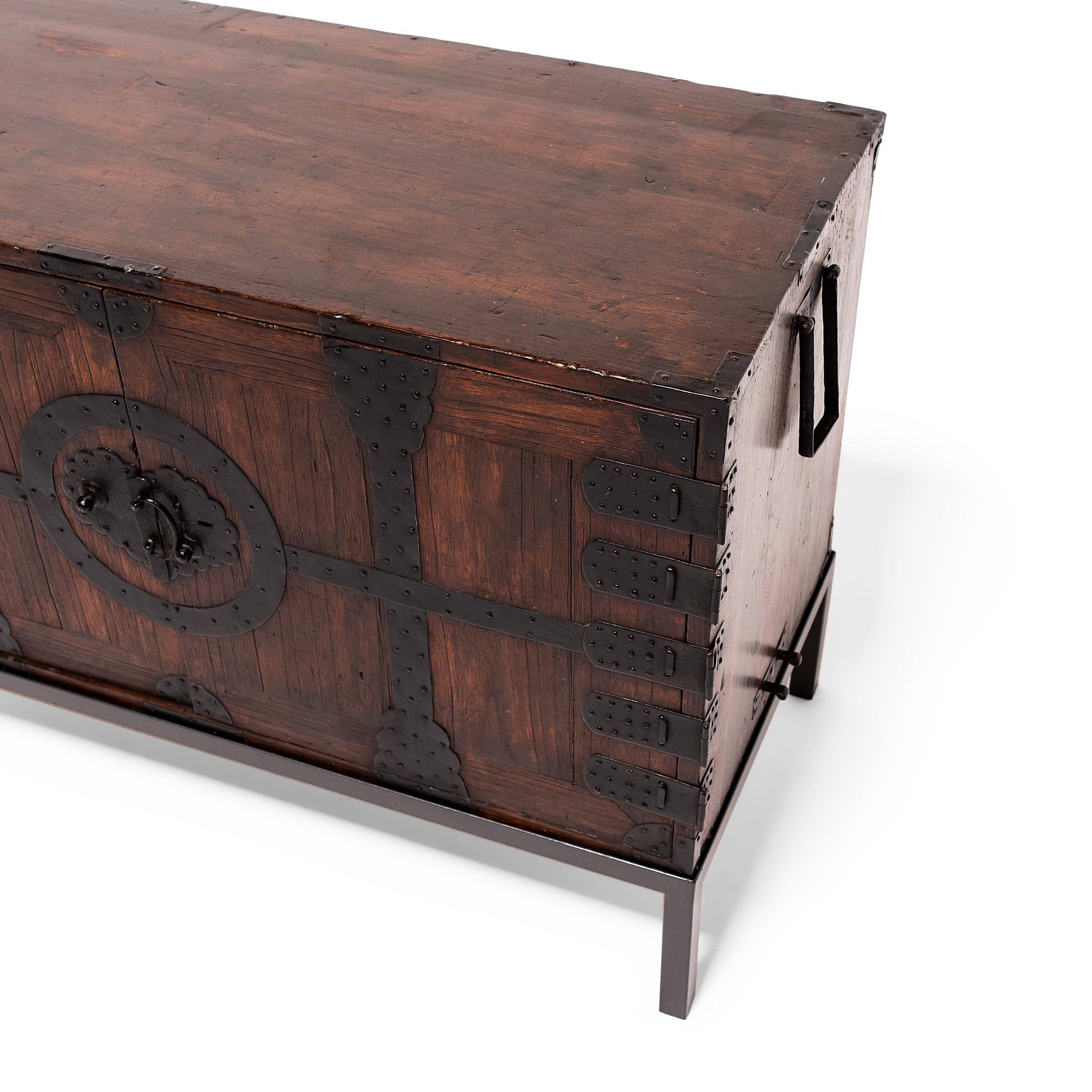 Pair of Japanese Tansu Chest Side Tables, C. 1900 6
