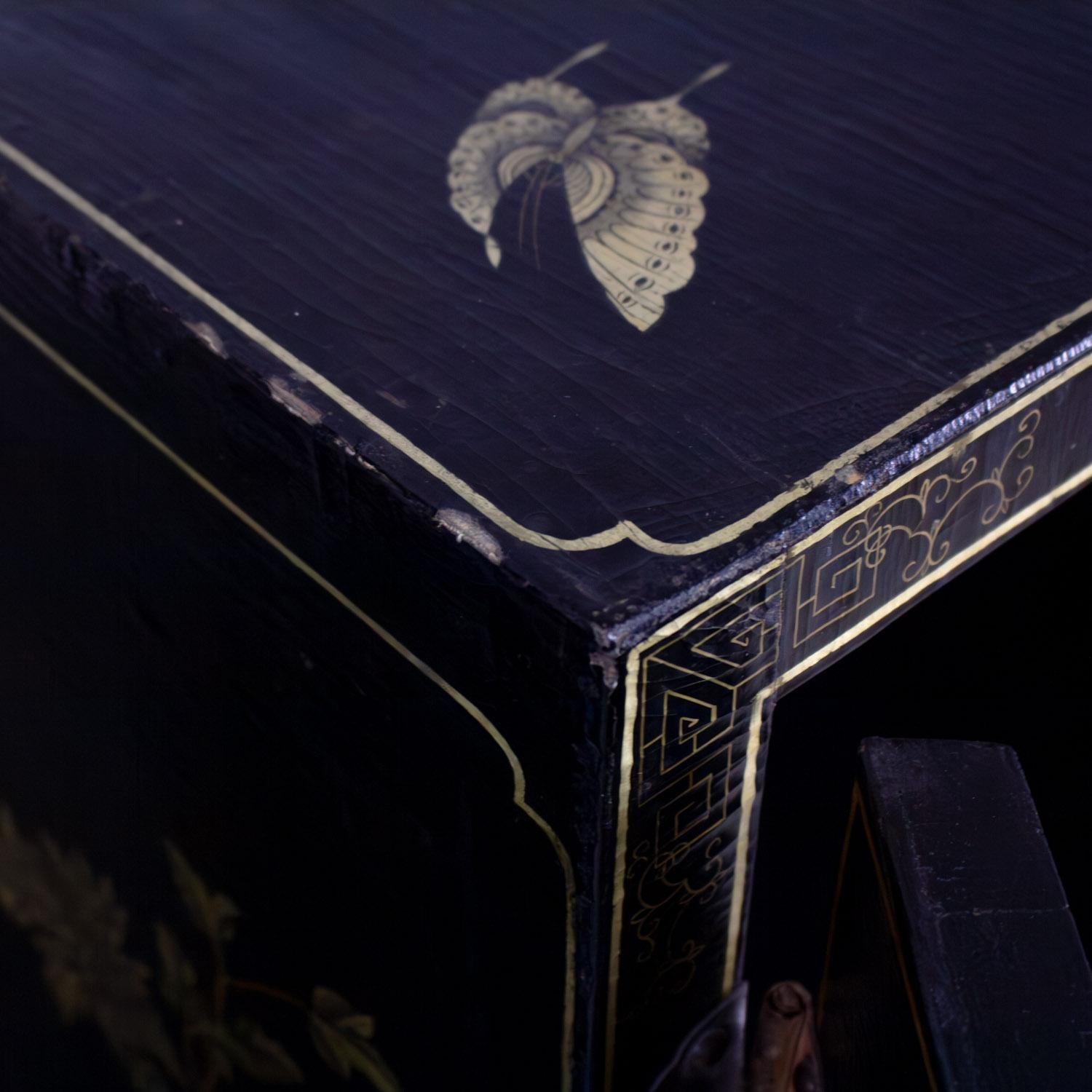 Pair of Japanese Textured Black Lacquer Chests w/Hand Painted Asian Details For Sale 4