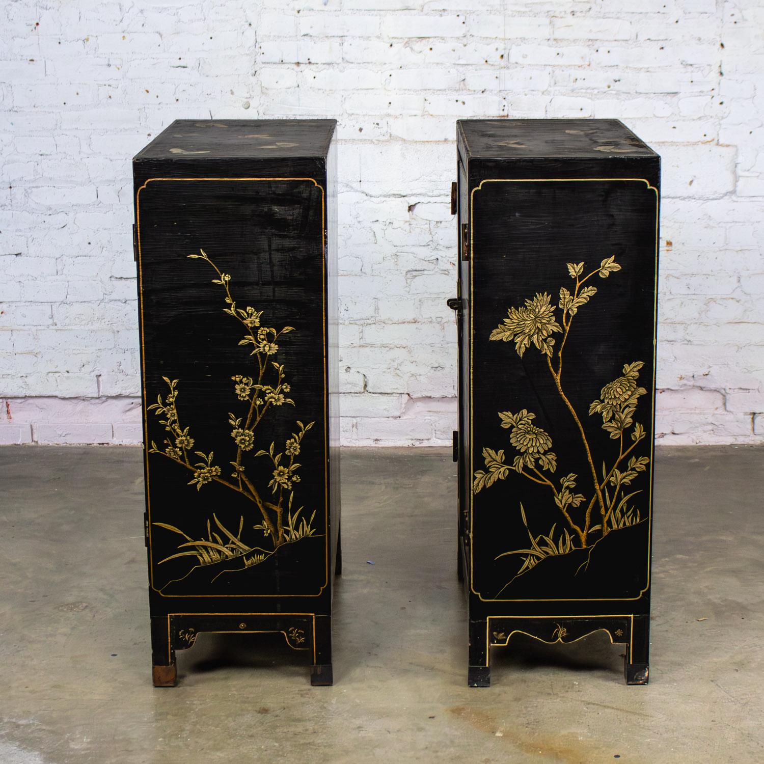 Pair of Japanese Textured Black Lacquer Chests w/Hand Painted Asian Details For Sale 5