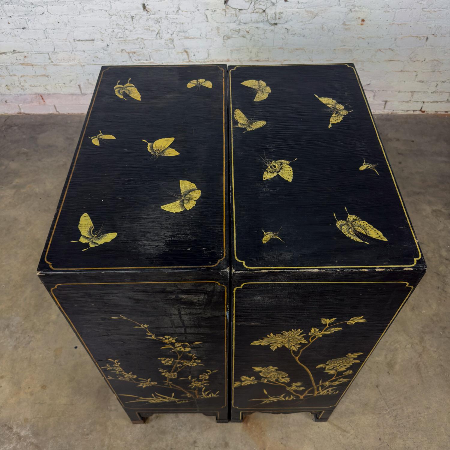 Pair of Japanese Textured Black Lacquer Chests w/Hand Painted Asian Details For Sale 11