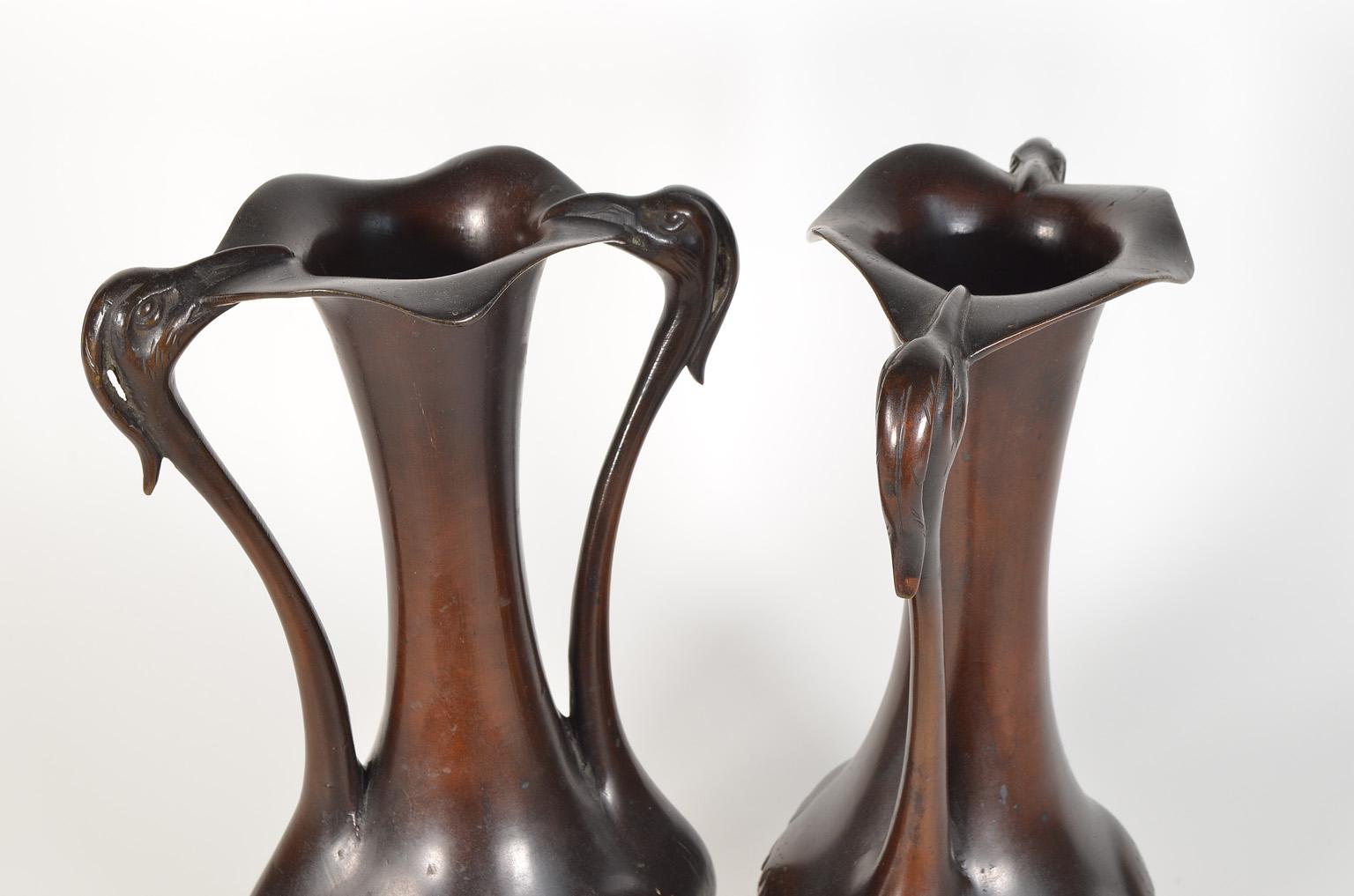 Pair of Japanese Vases 19th Century Bronze with Flamingo Decor Meiji Period For Sale 1