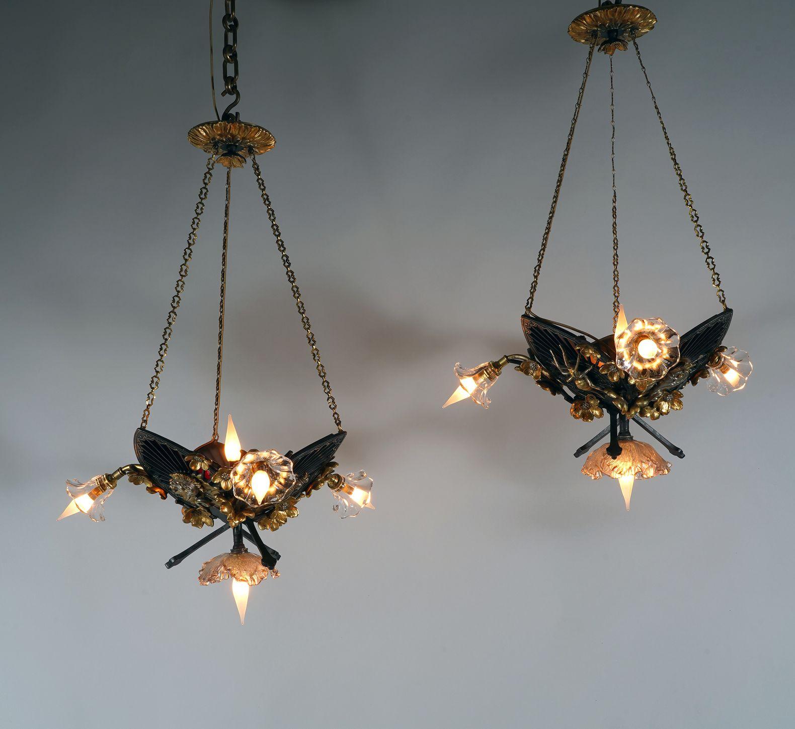 Francese Coppia di lampadari 