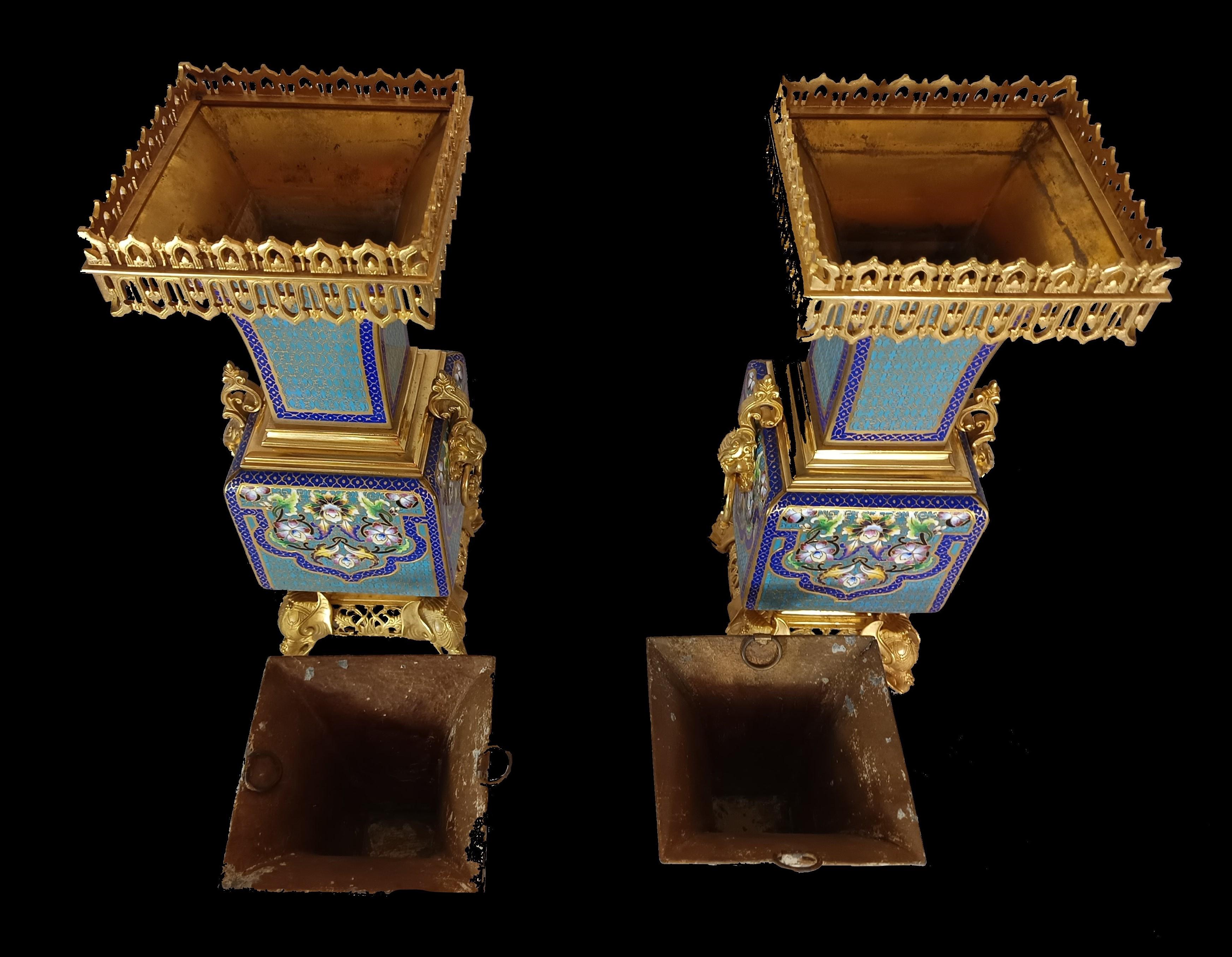 Pair of Japonisme Cloisonné Enamel Vases att. to F. Barbedienne & E. Lievre In Good Condition For Sale In MOUGINS, FR