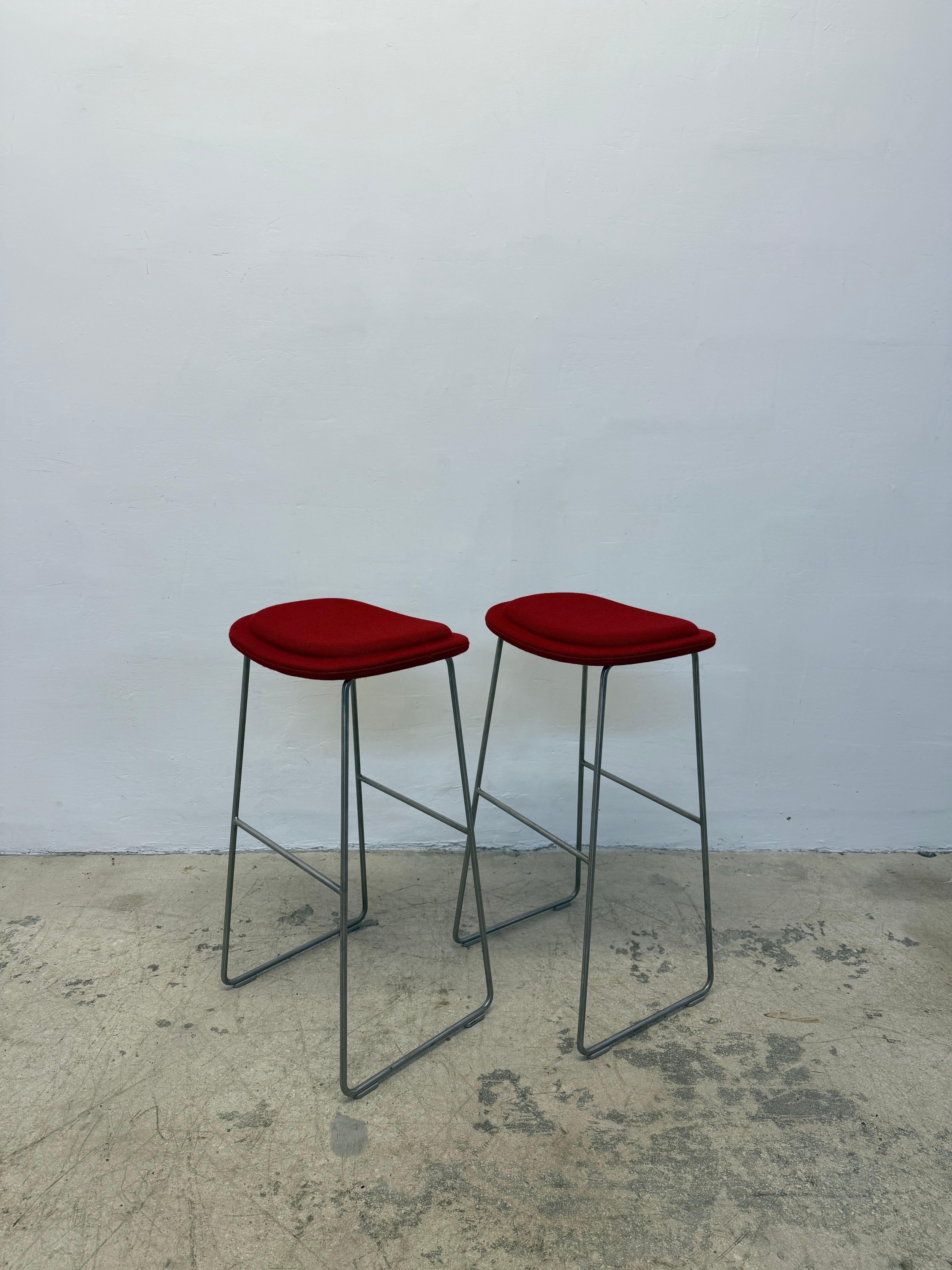 Pair of Jasper Morrison Hi Pad Bar Stools for Cappellini - 4 Pairs Available In Good Condition For Sale In Miami, FL