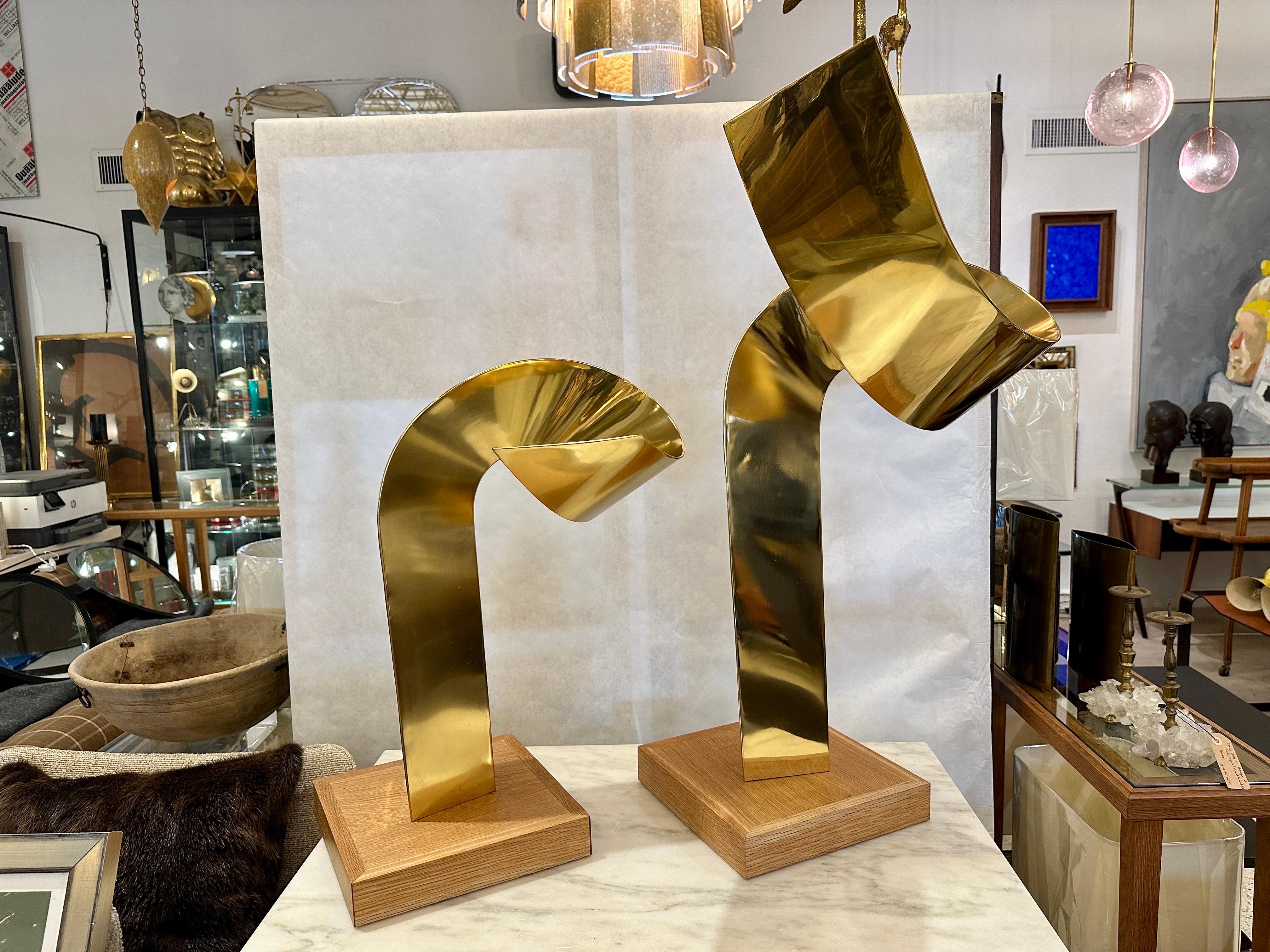 Coppia di sculture in ottone montate di Jean-Claude Hug - FIRMATE in vendita 6
