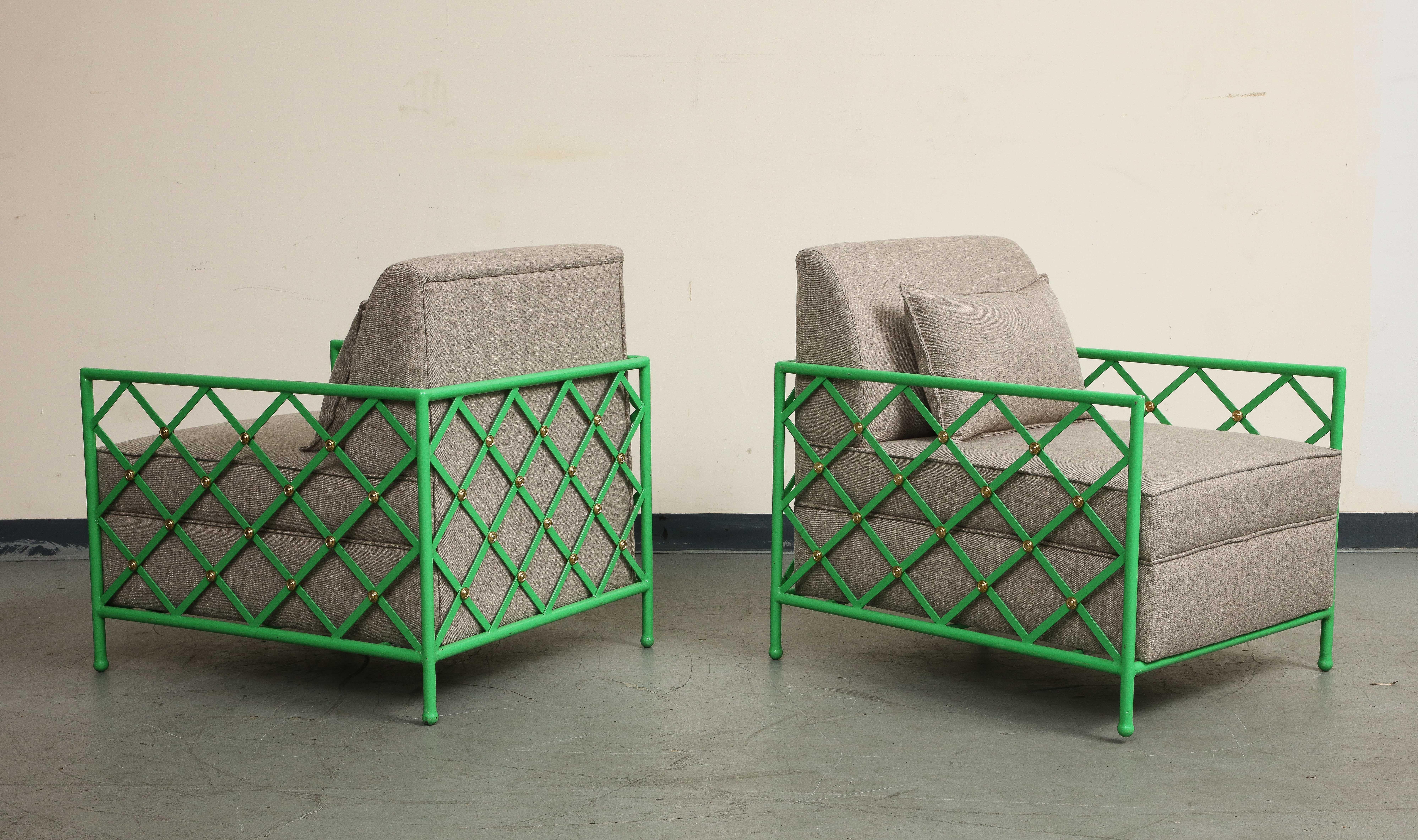 20th Century Pair of Midcentury French Style Bright Green Enameled Iron Cube Lounge Chairs For Sale