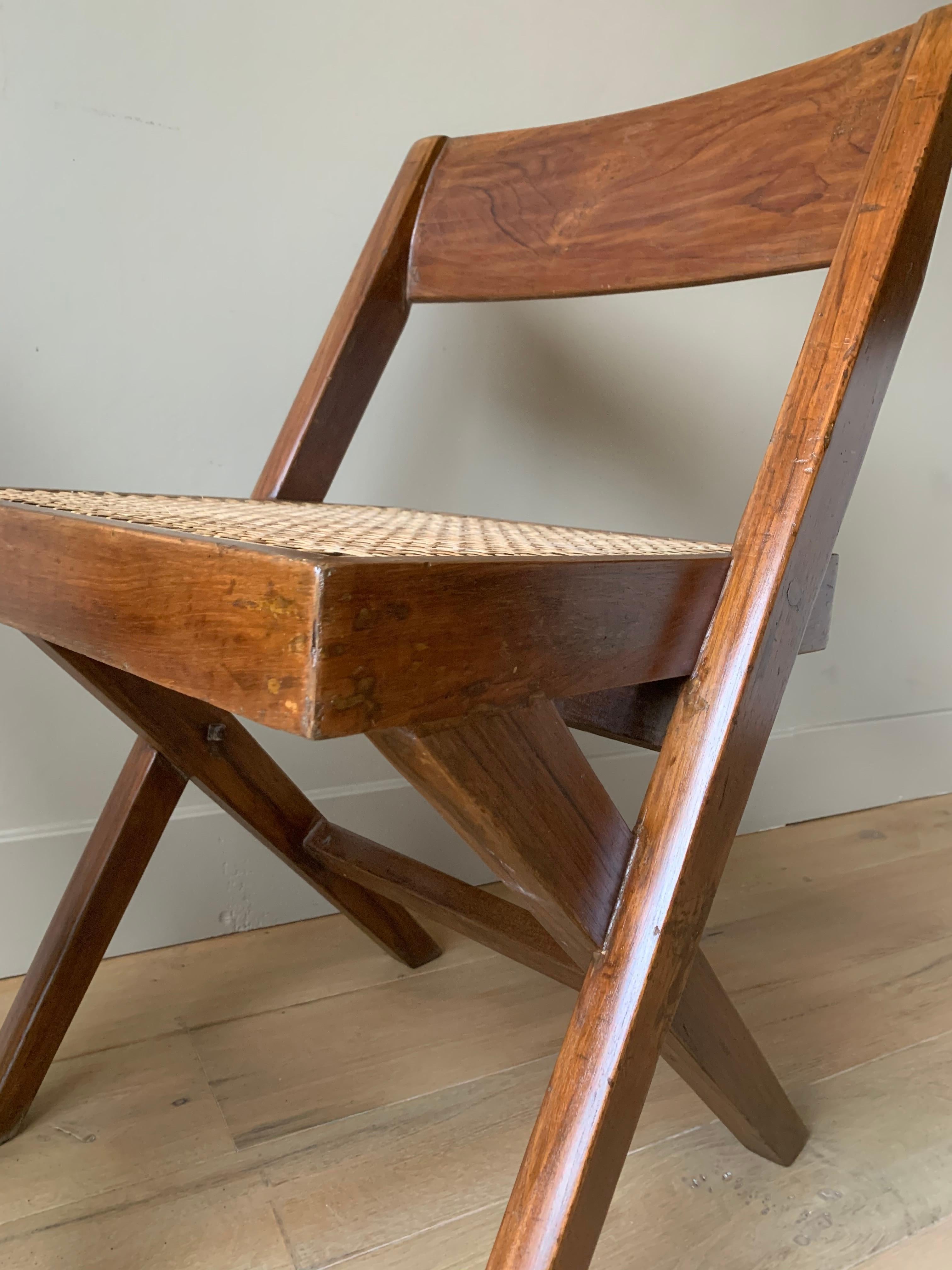 Canne Paire de chaises de bibliothèque Jeanneret en vente