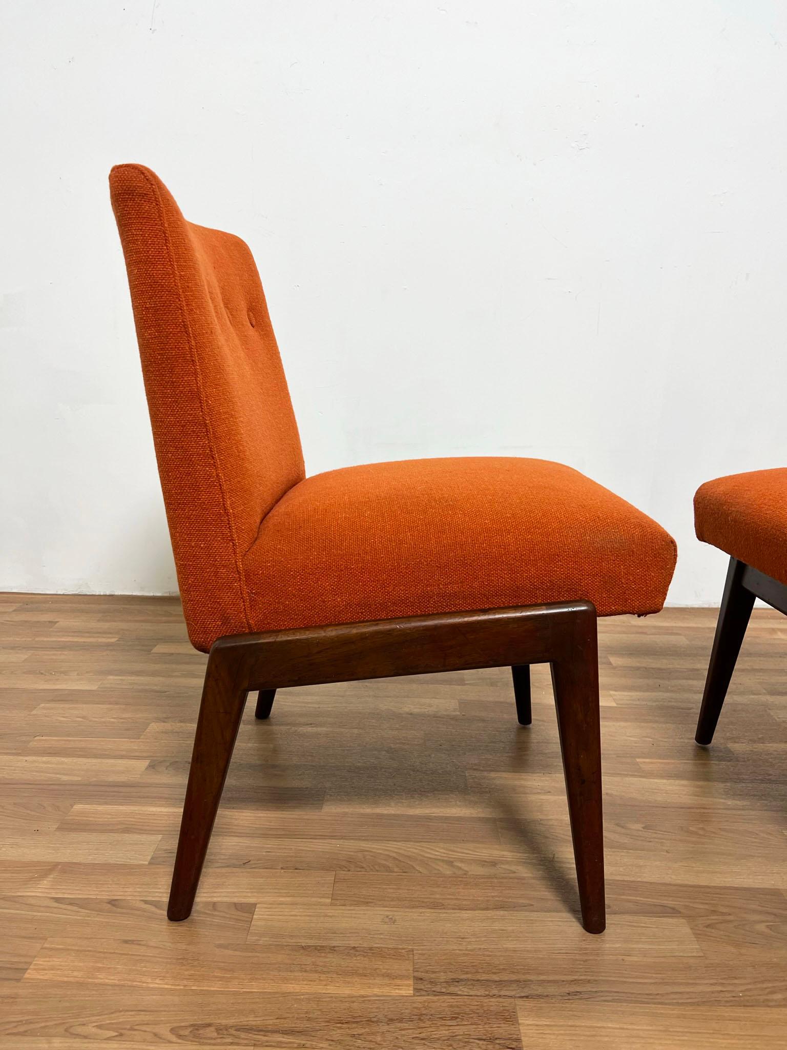 Mid-Century Modern Pair of Jens Risom C-220 Lounge Chairs Circa 1950s For Sale