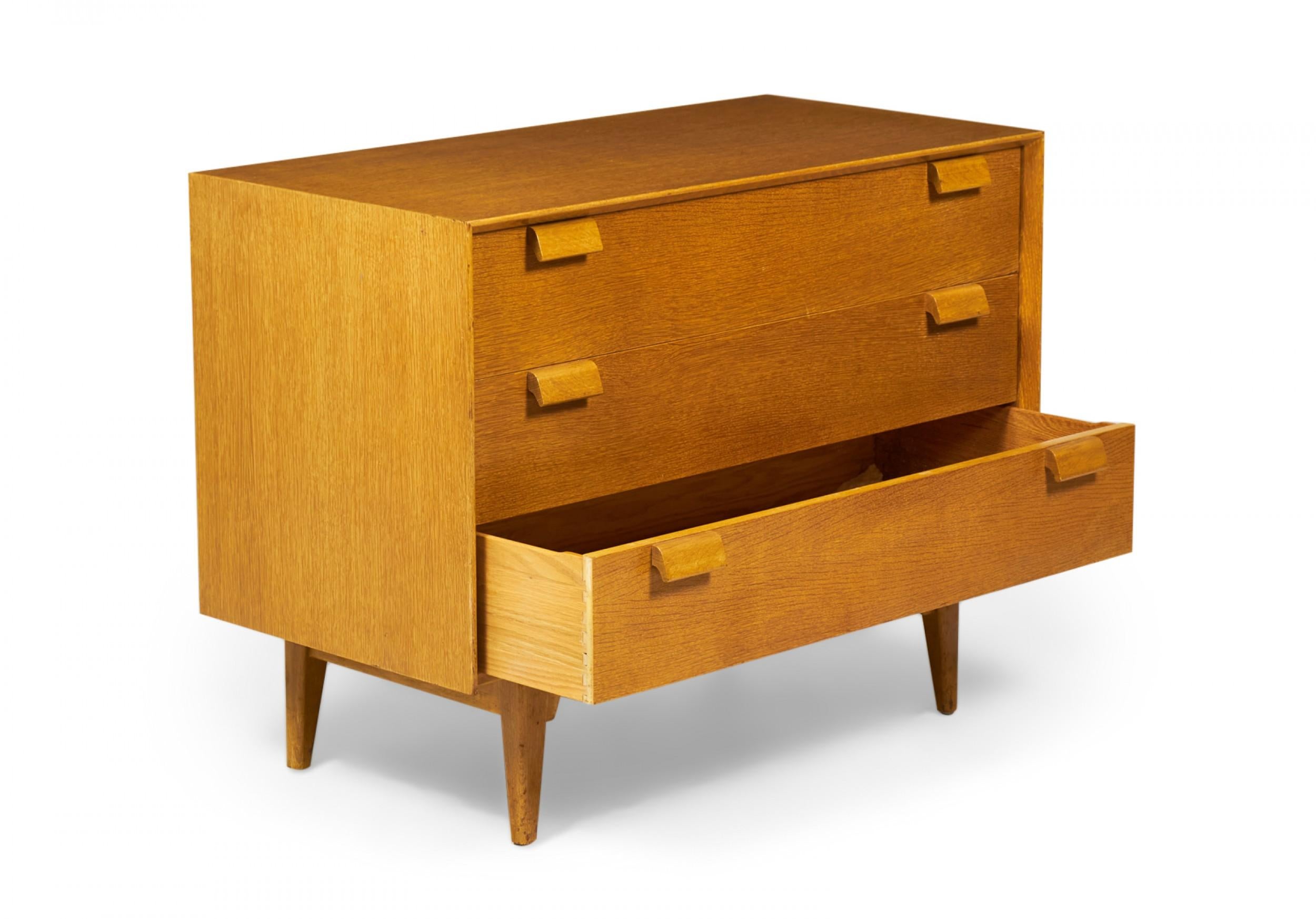 Pair of Jens Risom Danish Mid-Century Blond Oak 3-Drawer Chests For Sale 6