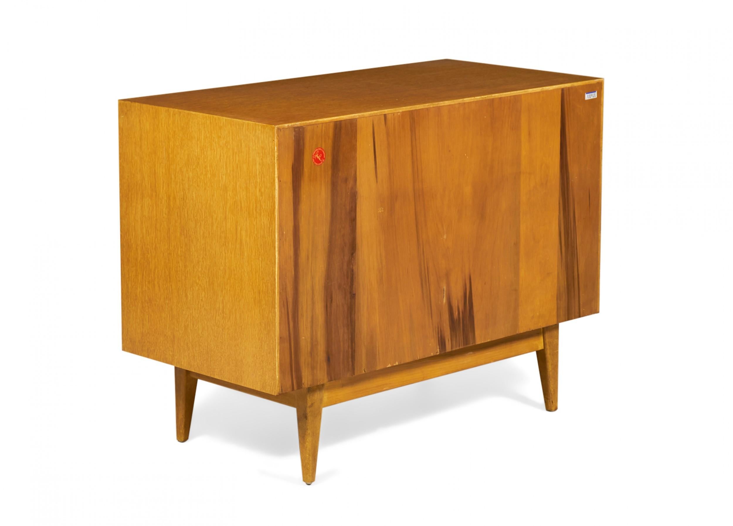 20th Century Pair of Jens Risom Danish Mid-Century Blond Oak 3-Drawer Chests For Sale
