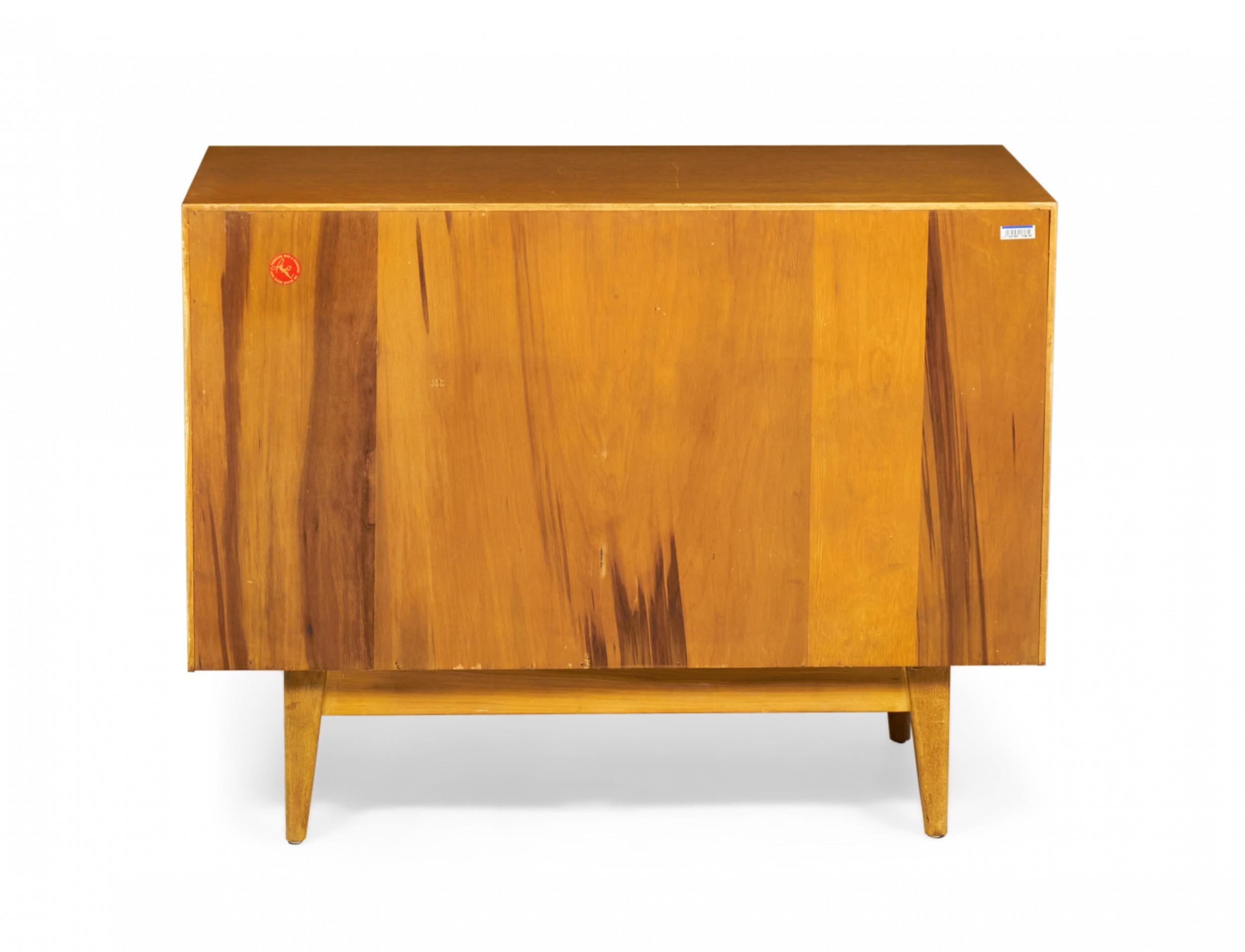 Wood Pair of Jens Risom Danish Mid-Century Blond Oak 3-Drawer Chests For Sale