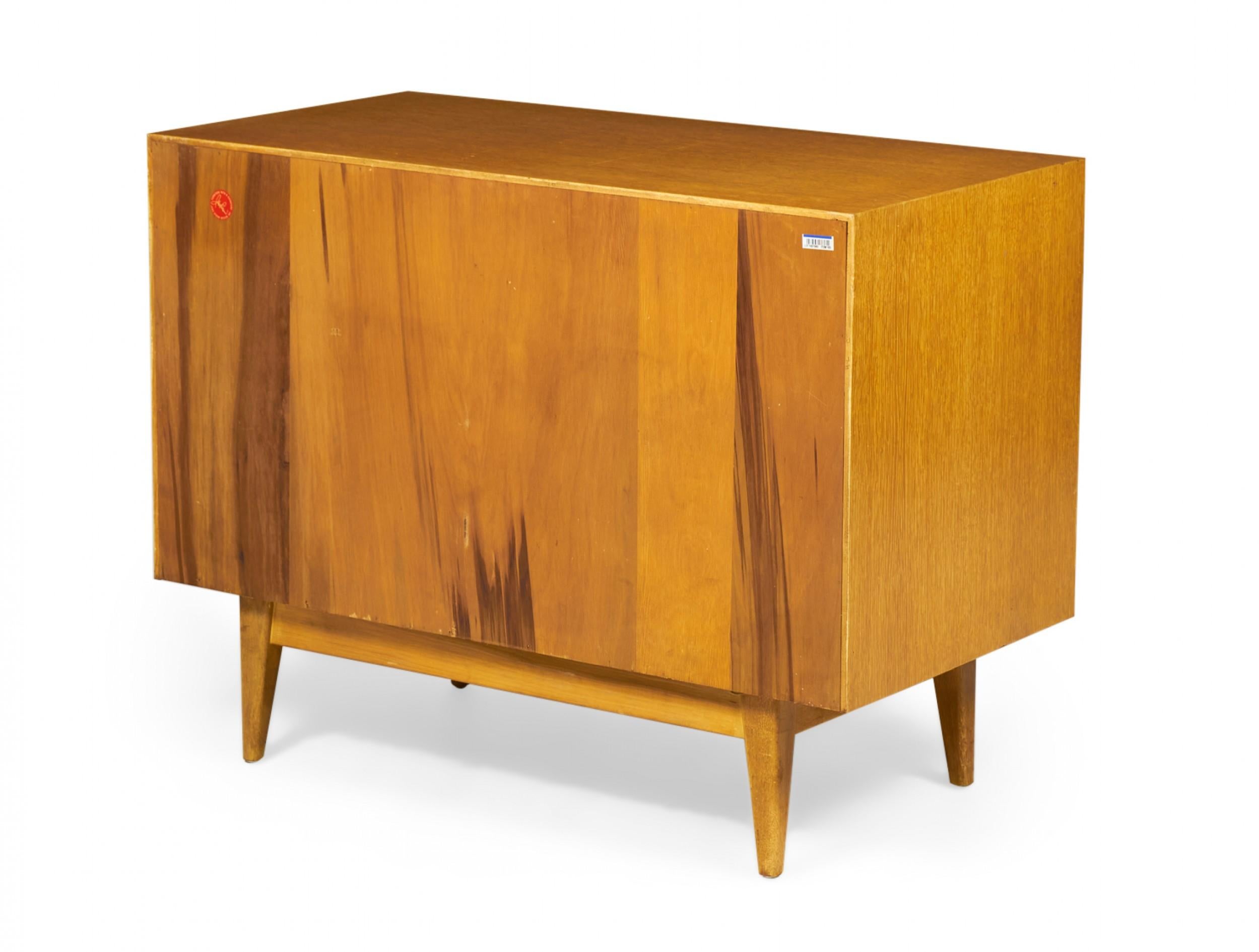 Pair of Jens Risom Danish Mid-Century Blond Oak 3-Drawer Chests For Sale 1