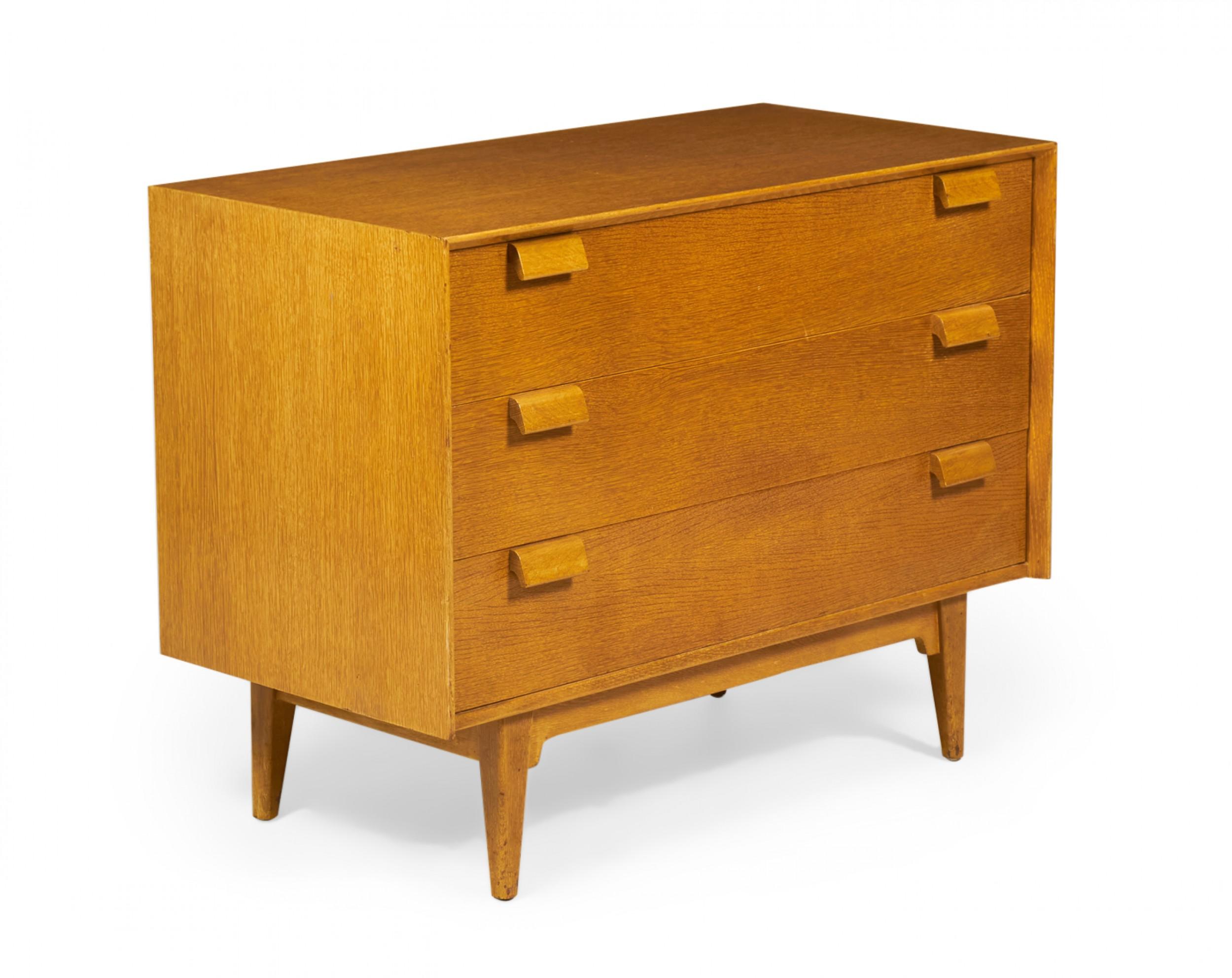 Pair of Jens Risom Danish Mid-Century Blond Oak 3-Drawer Chests For Sale 3