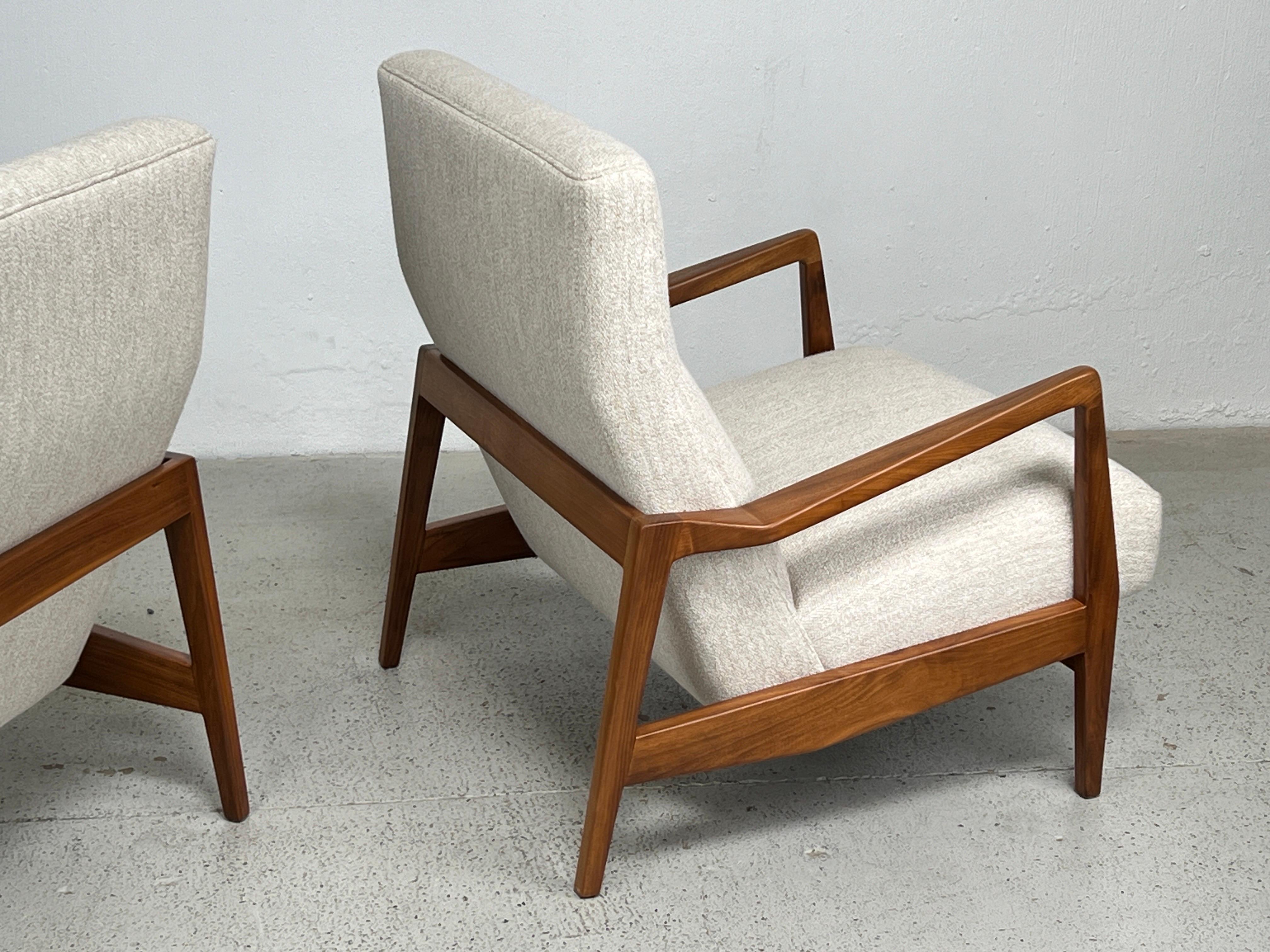 Pair of Jens Risom Lounge Chairs  For Sale 5