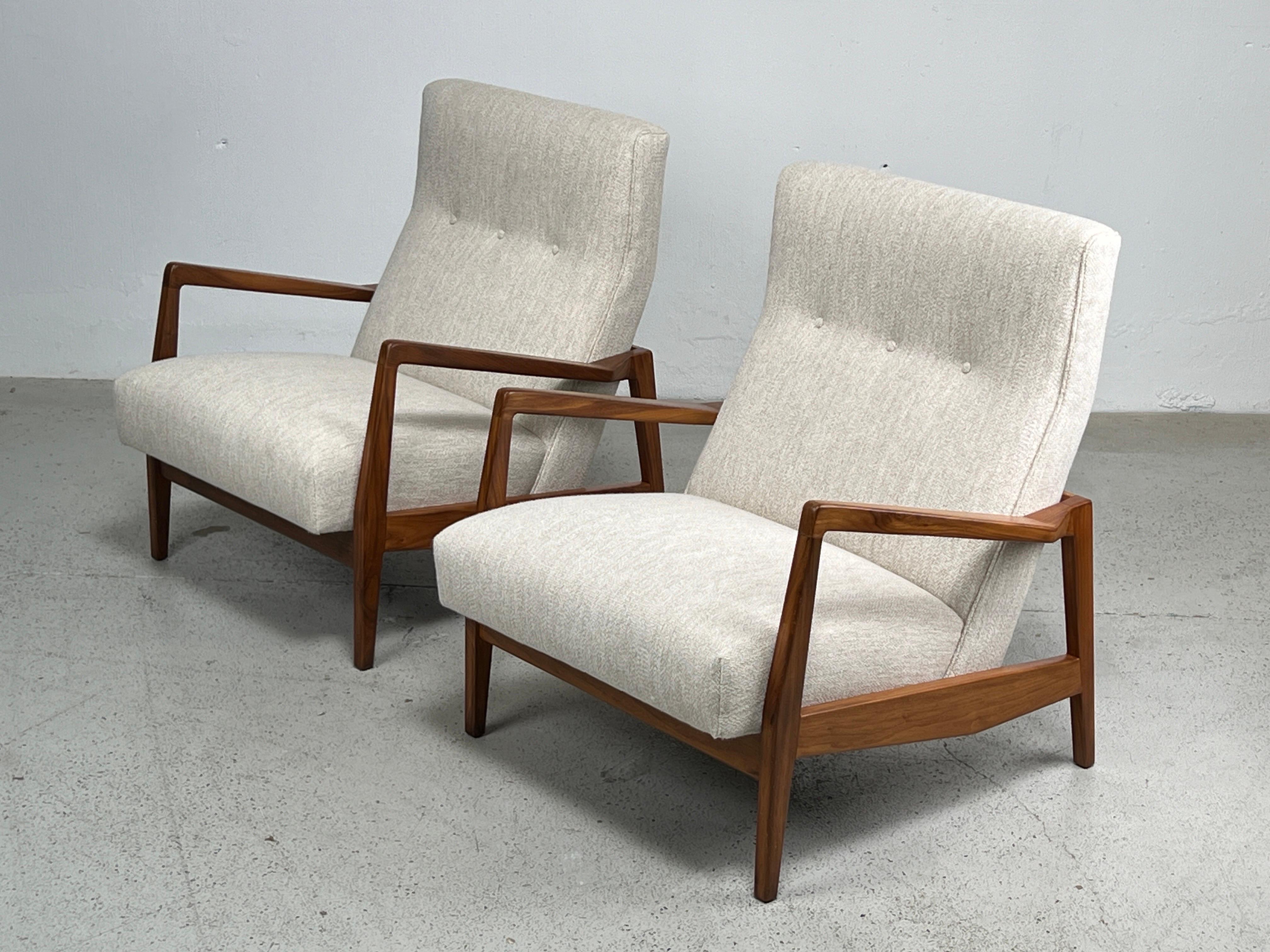 Pair of Jens Risom Lounge Chairs  For Sale 7