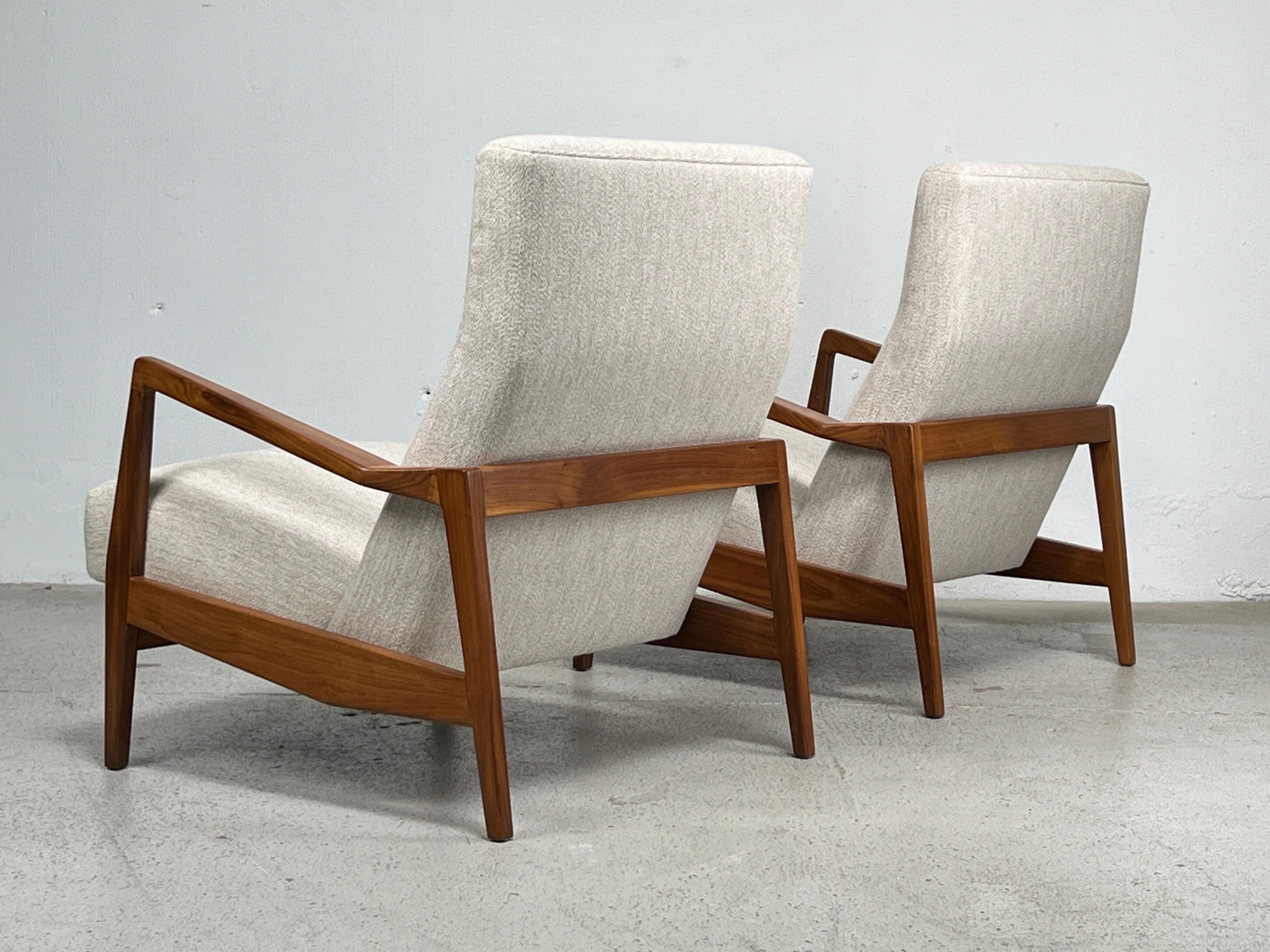 Pair of Jens Risom Lounge Chairs  For Sale 9