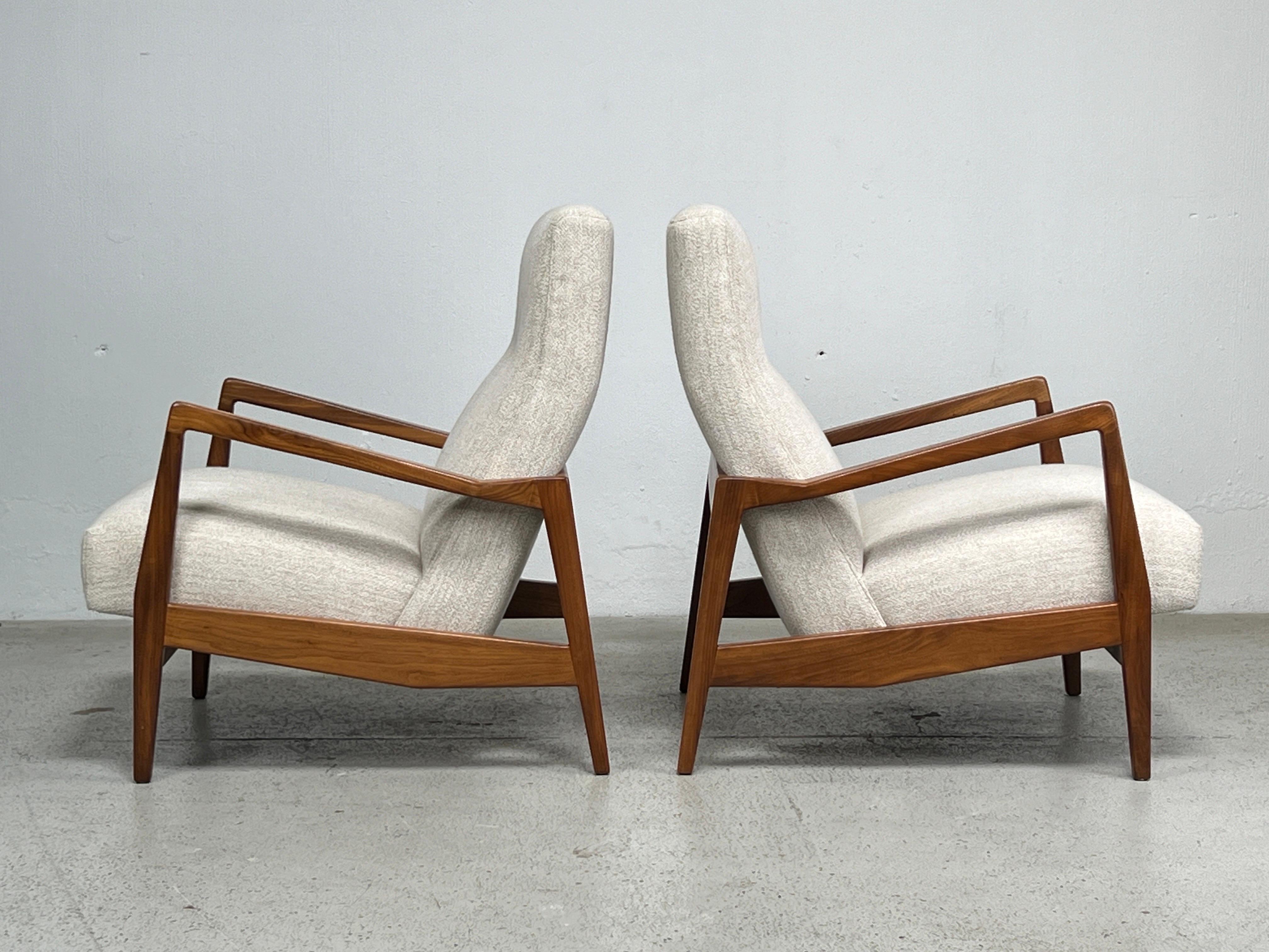 Pair of Jens Risom Lounge Chairs  For Sale 2