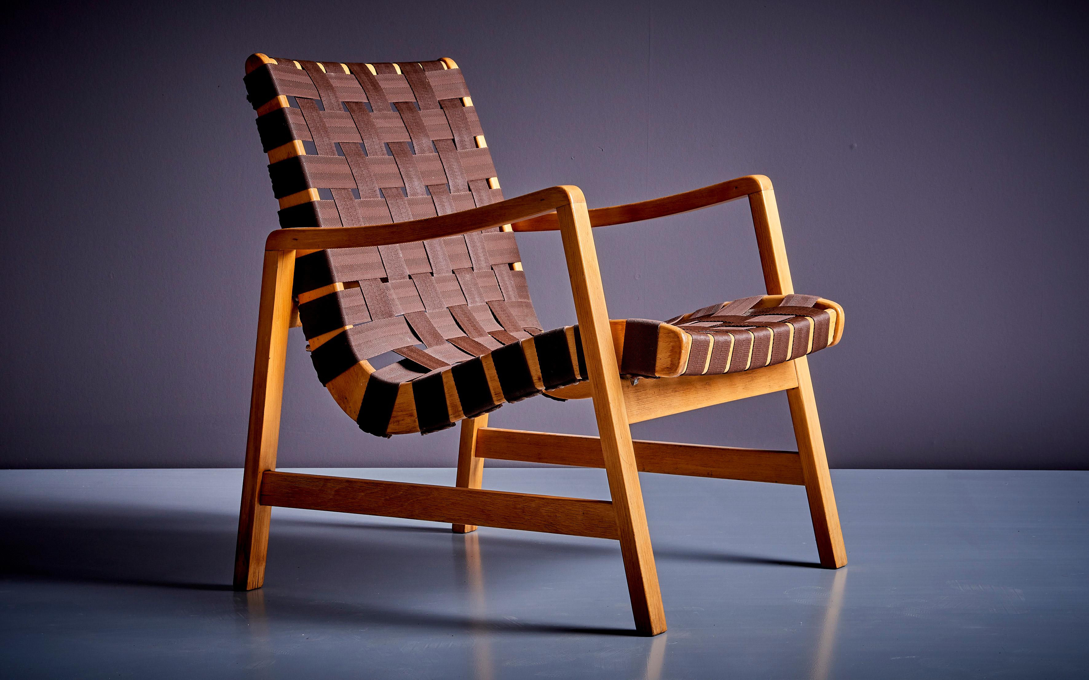 Paar Jens Risom Lounge Chairs aus braunem Gurtband für Knoll, 1950er Jahre im Zustand „Gut“ im Angebot in Berlin, DE