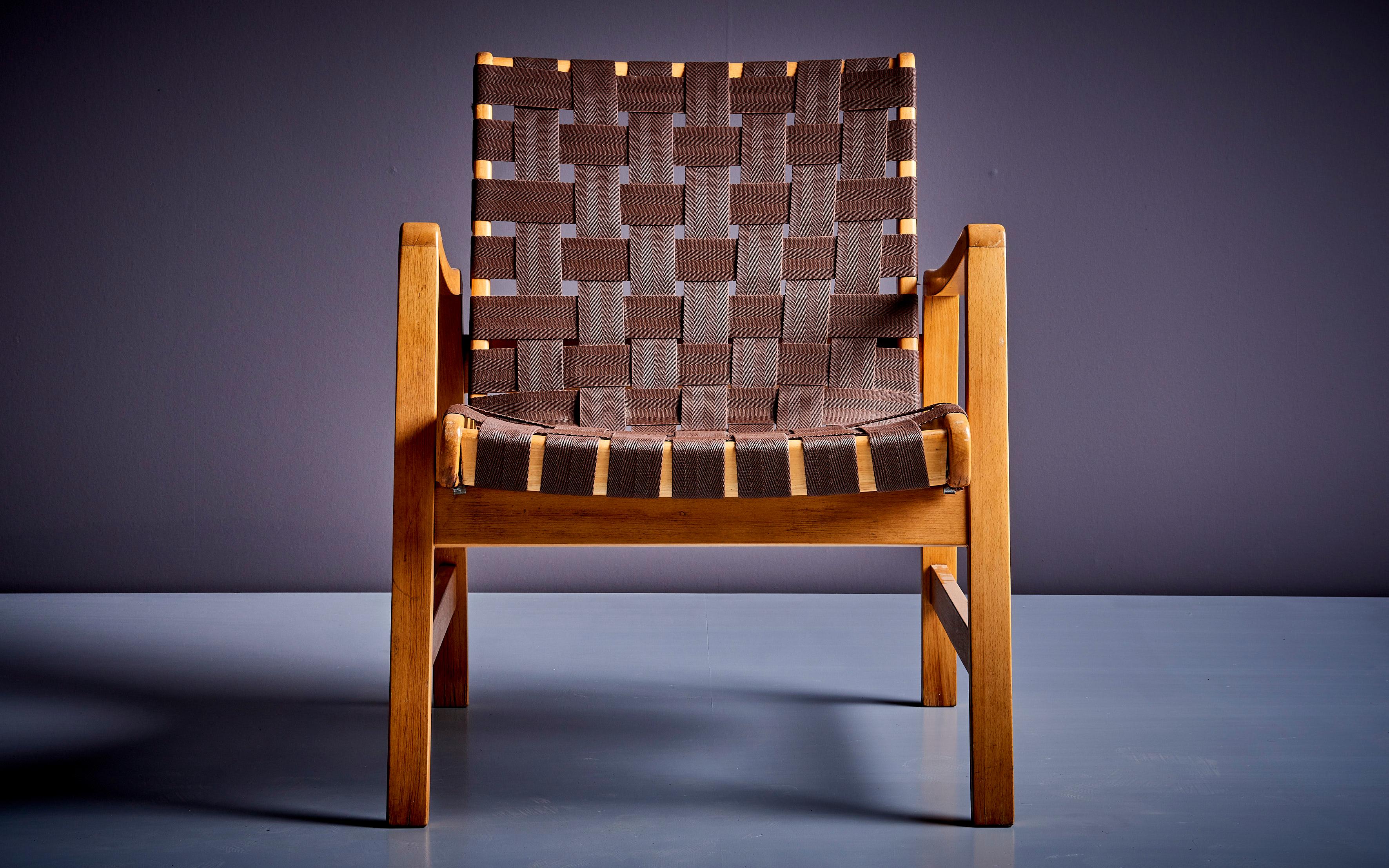 Milieu du XXe siècle Paire de chaises longues Jens Risom en sangle brune pour Knoll, années 1950 en vente